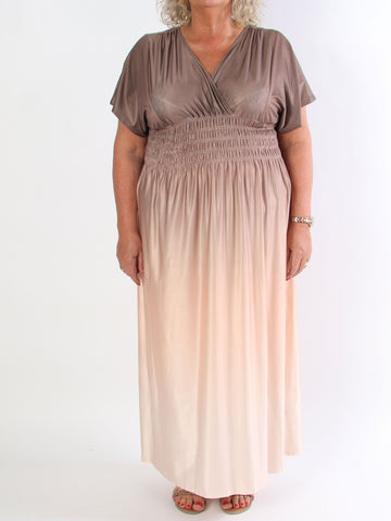 Pams Fade - Lang flerfarvet elastisk plus size kjole