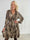 Pams Leo Frills - Elastisk kjole i leopardprint med elegante flæser