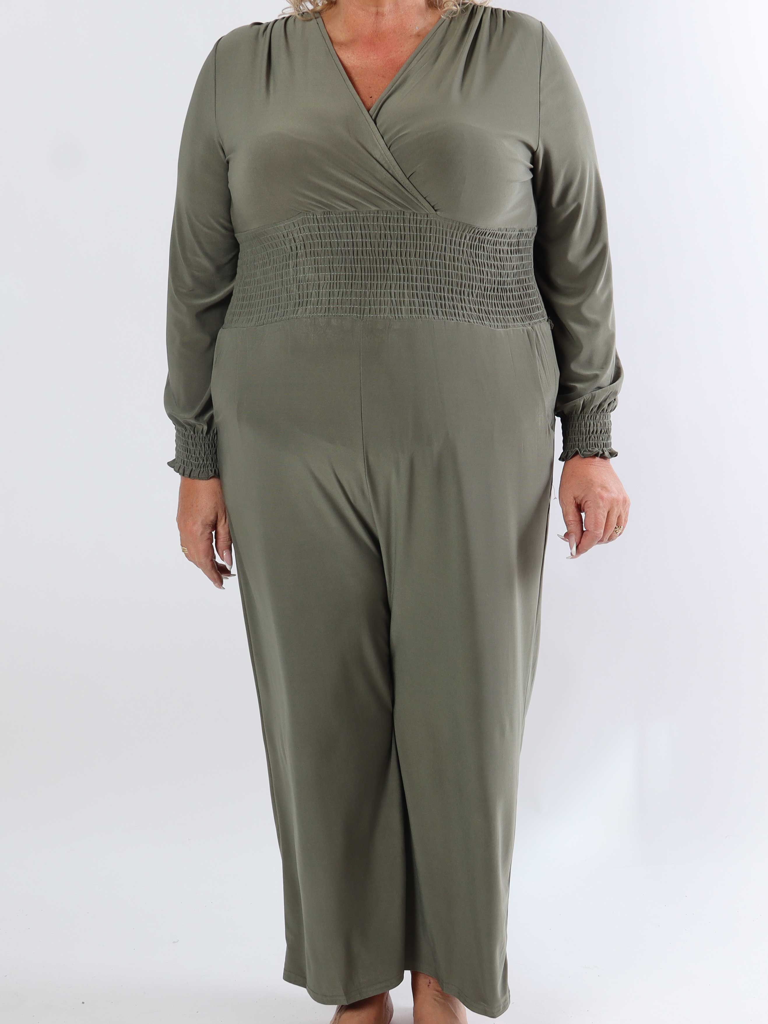 Pams Plain Jumpsuit L/S - Ensfarvet elastisk plus size buksedragt