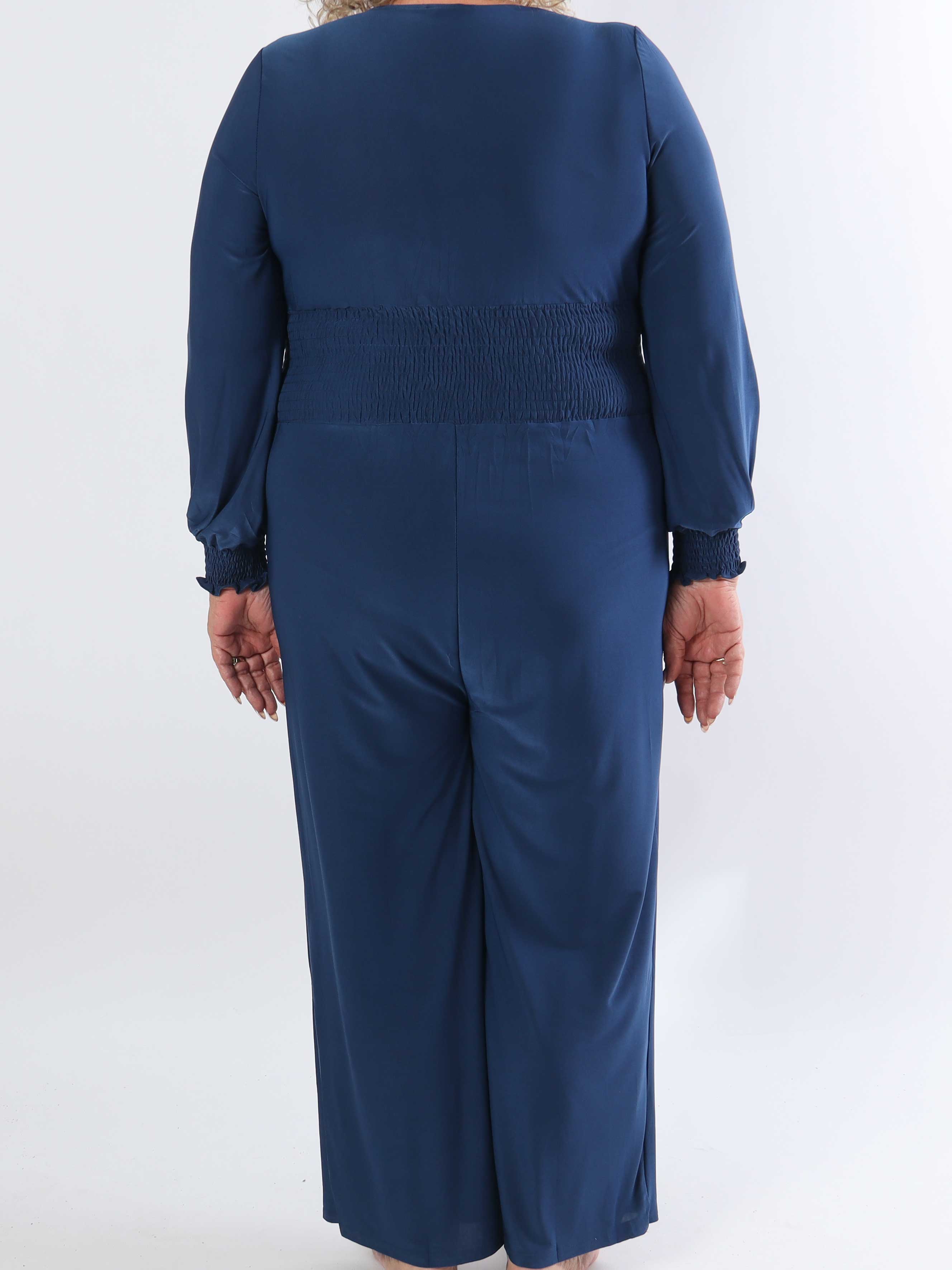 Pams Plain Jumpsuit L/S - Ensfarvet elastisk plus size buksedragt