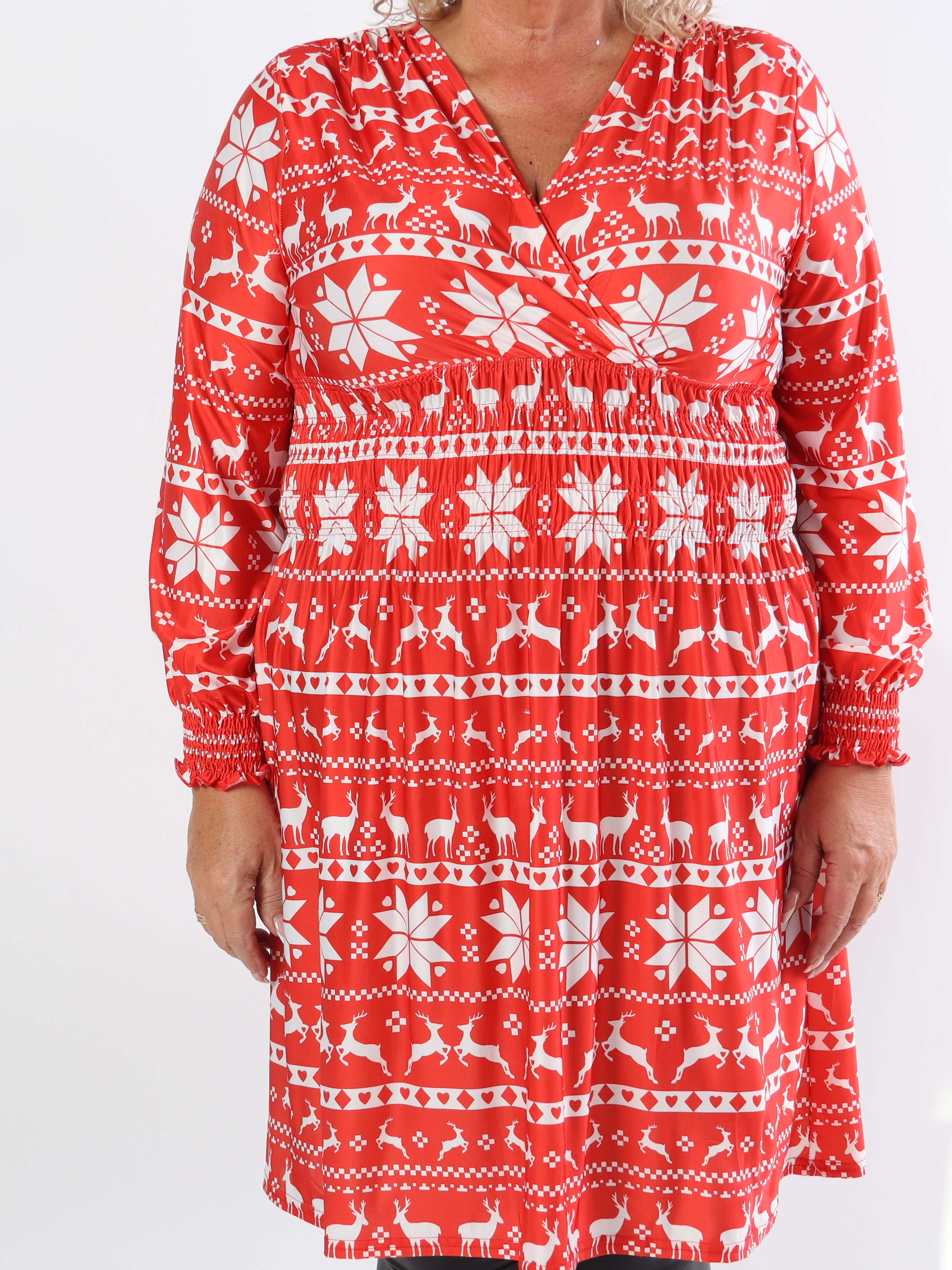 Pams Snow Short L/S - Elastisk plus size kjole med juleprint