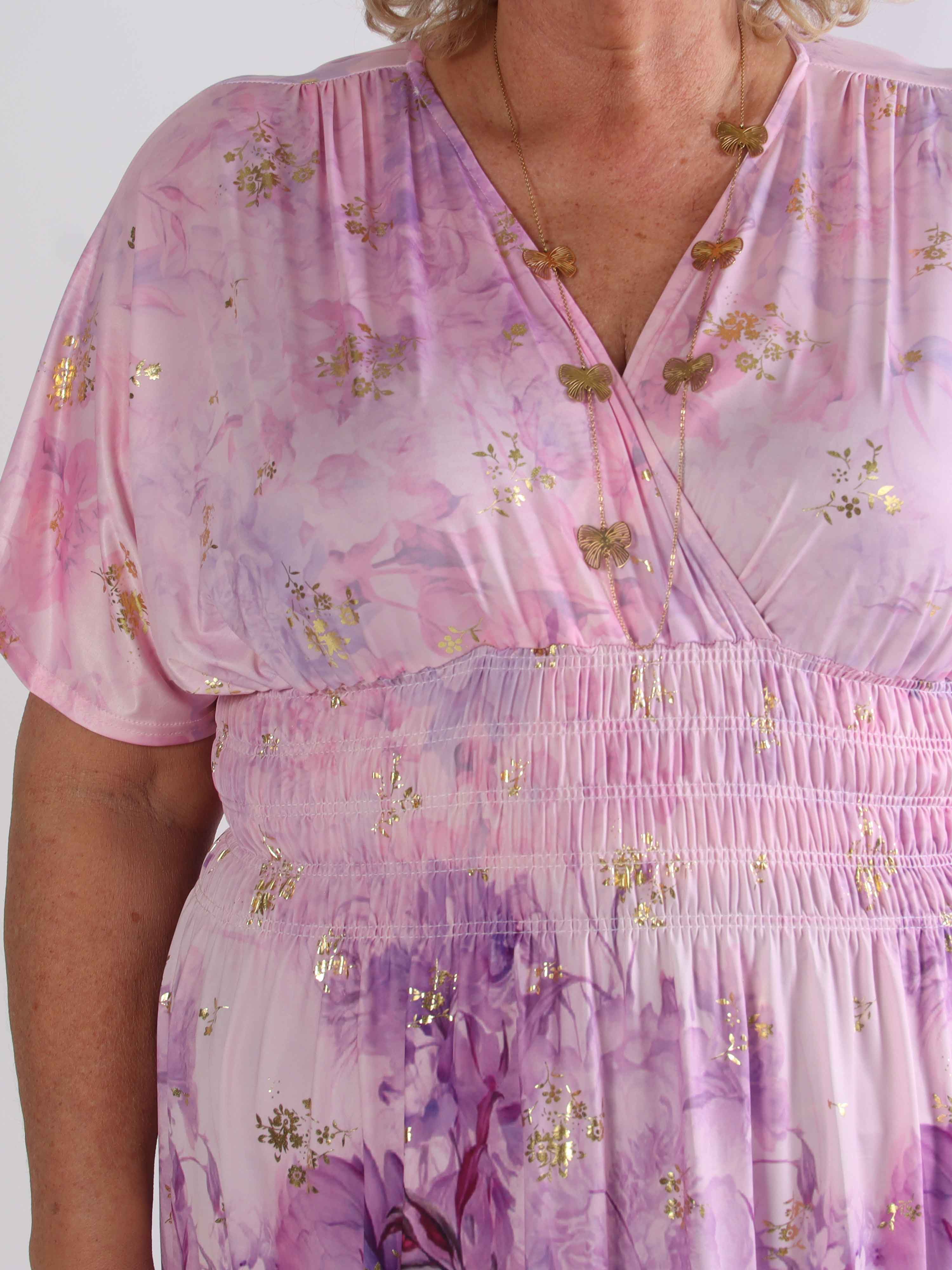 Pams Ethereal Midi - Plus size kjole med blomster motiver og guld detaljer
