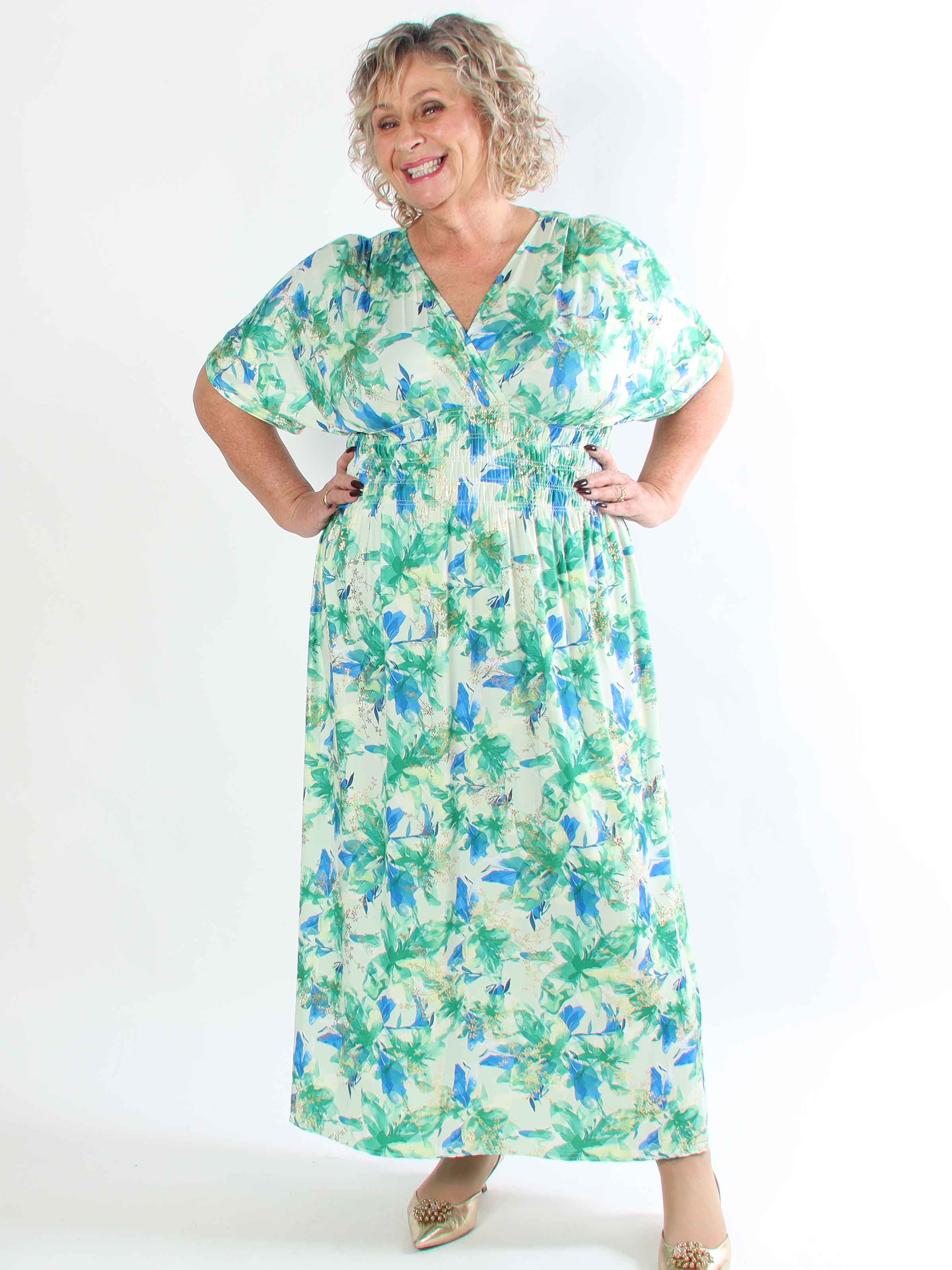 Pams Flourish - Lang plus size kjole med fine blomster og guld blade