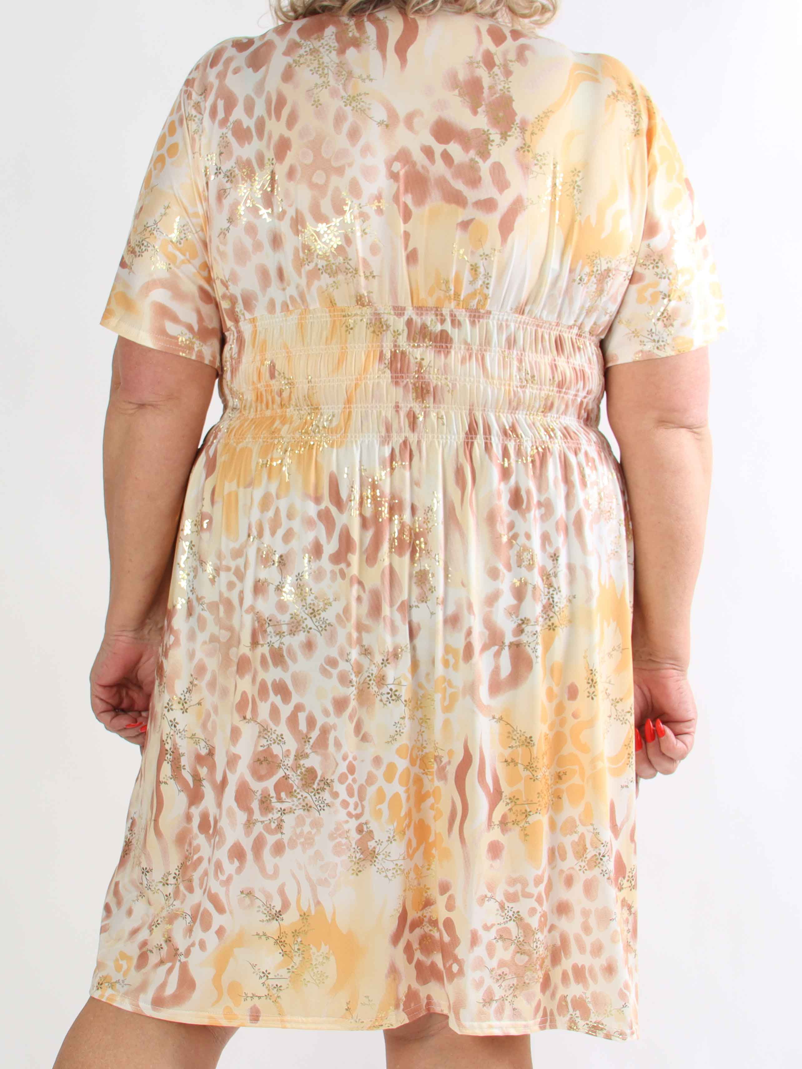 Pams Wild Short - Elastisk mønstret plus size kjole med guld bladdetaljer