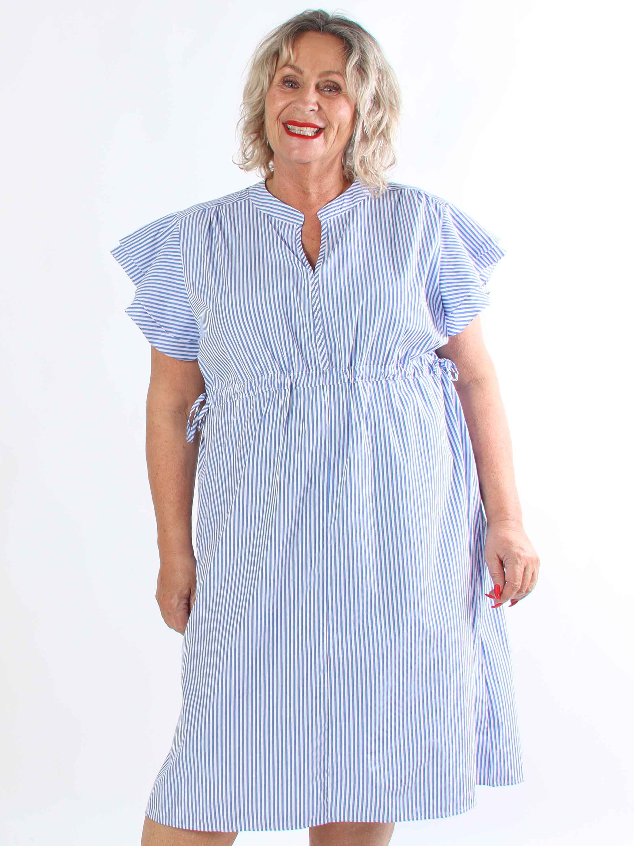 Paradise - Stribet skjortekjole med søde flæseærmer