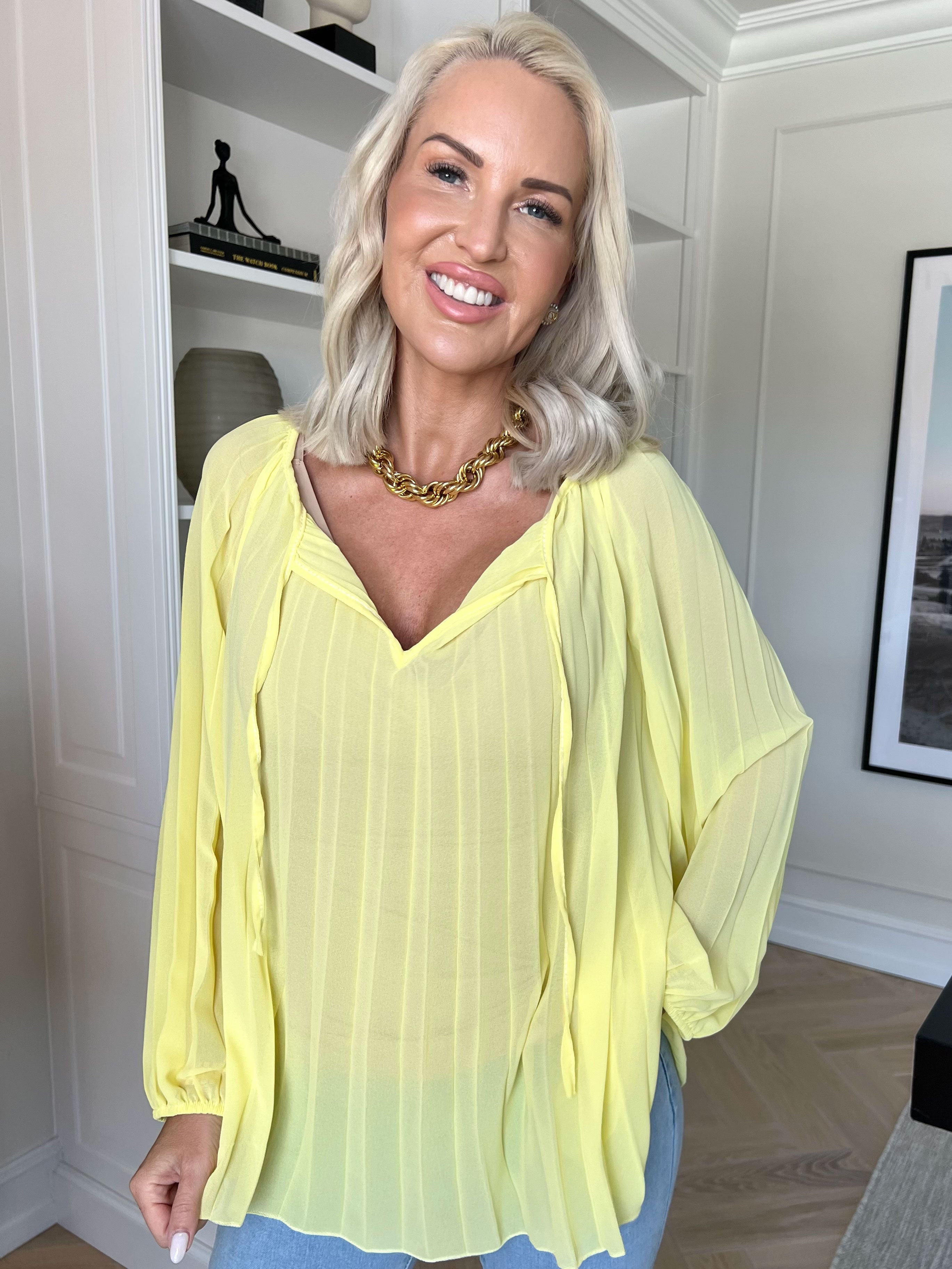 Philippa Shirt - Sød plisseret tunika i semi-transparent chiffon