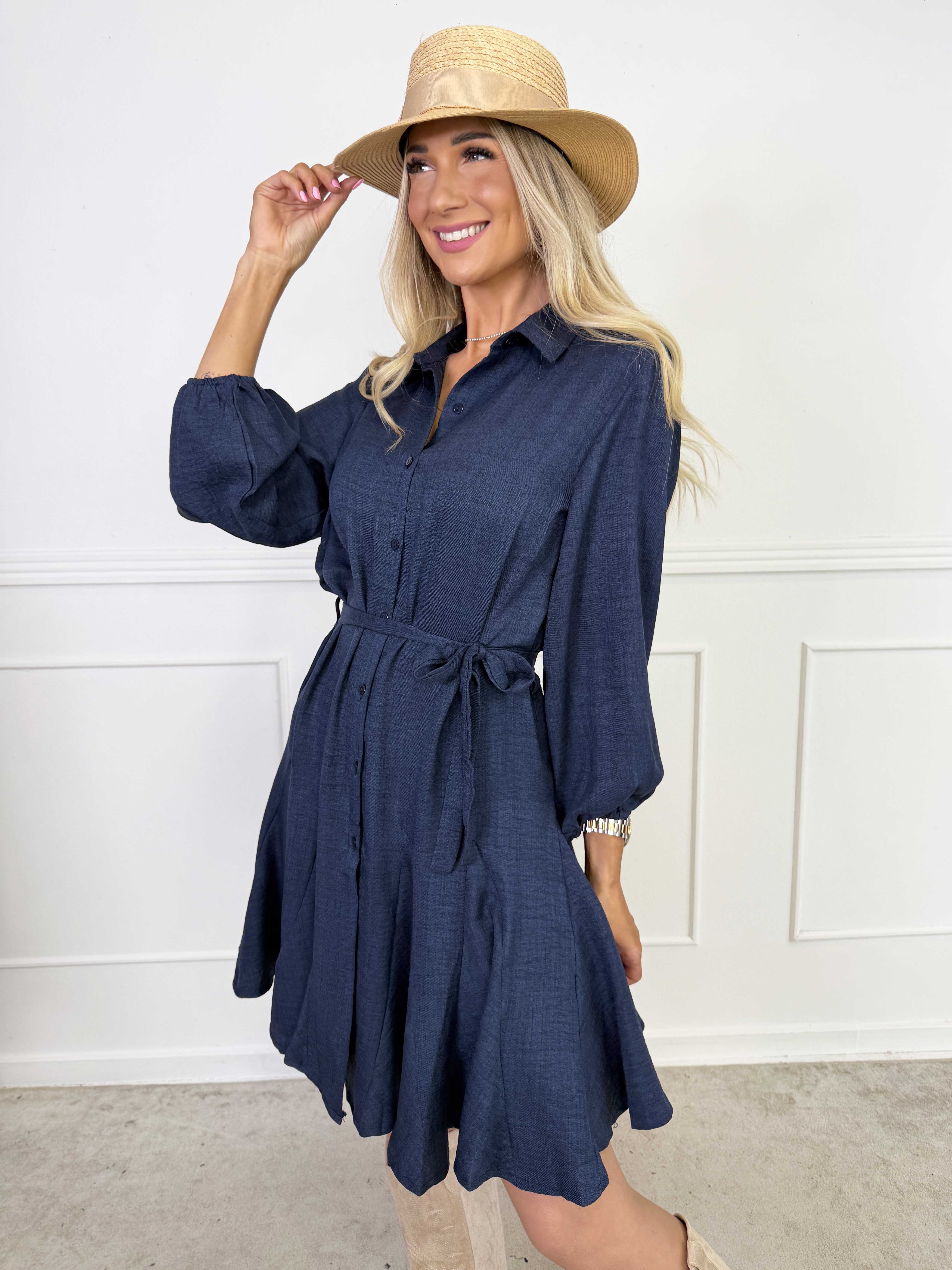 Pil - Sød skjortekjole med flæsekant forneden