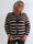 Romilly - Blød plus size strikbluse i en behagelig viskoseblanding med striber