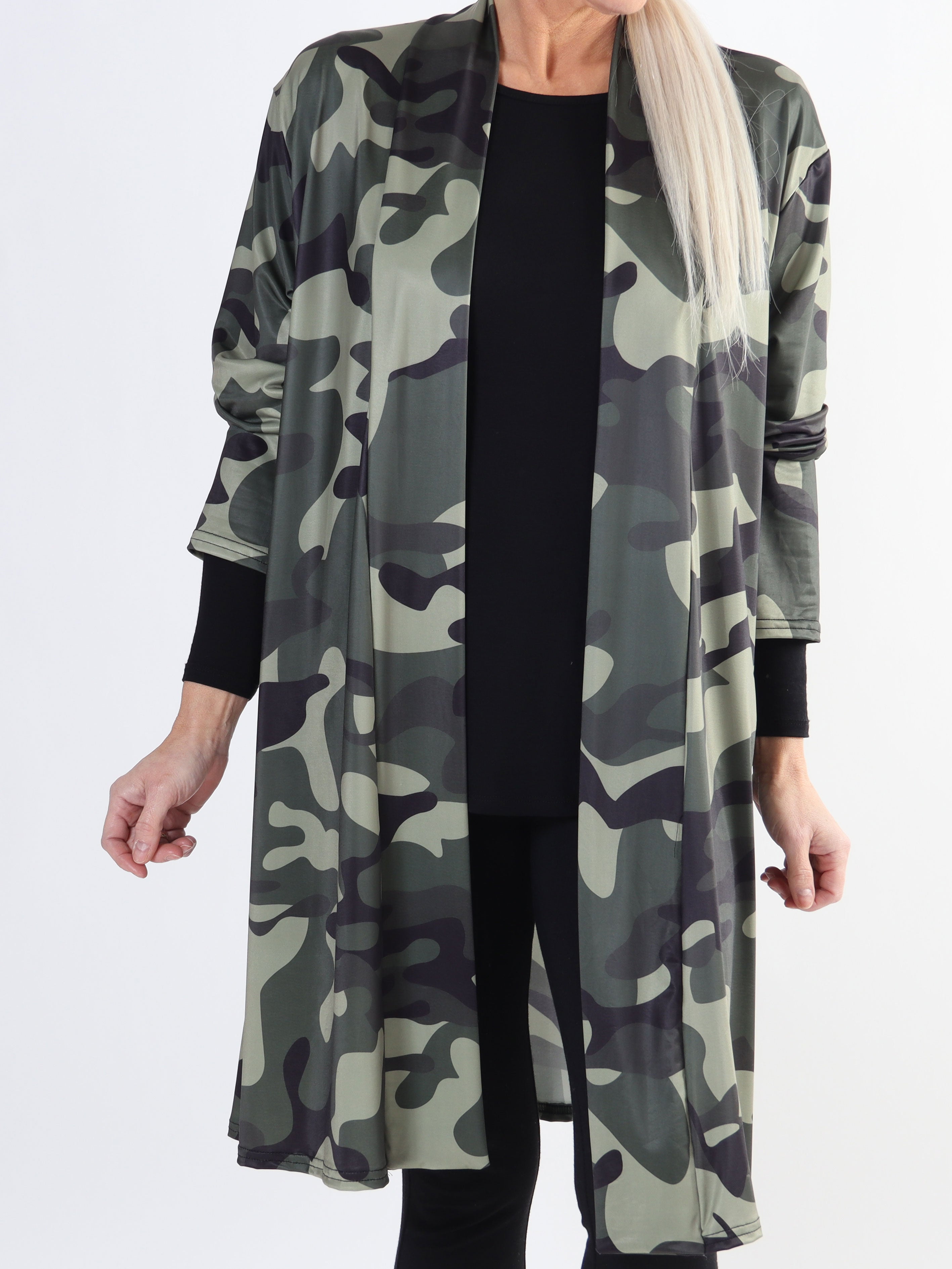 Rosa Camo - Elastisk plus size cardigan med print