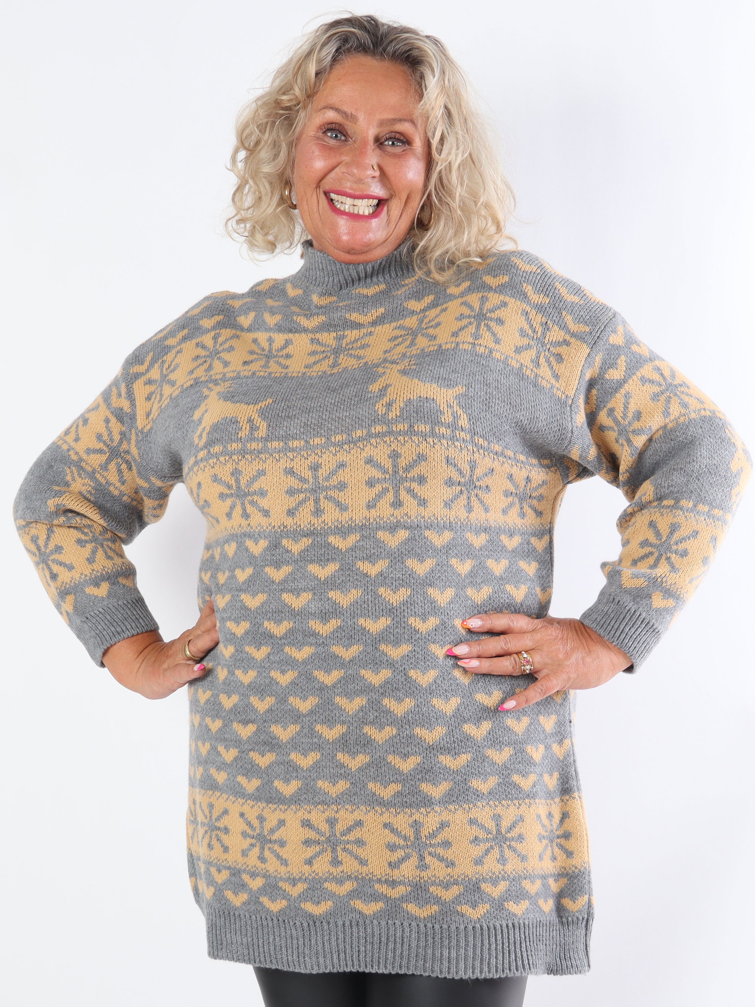 Rudolf - Sød plus size strikkjole med julemotiver