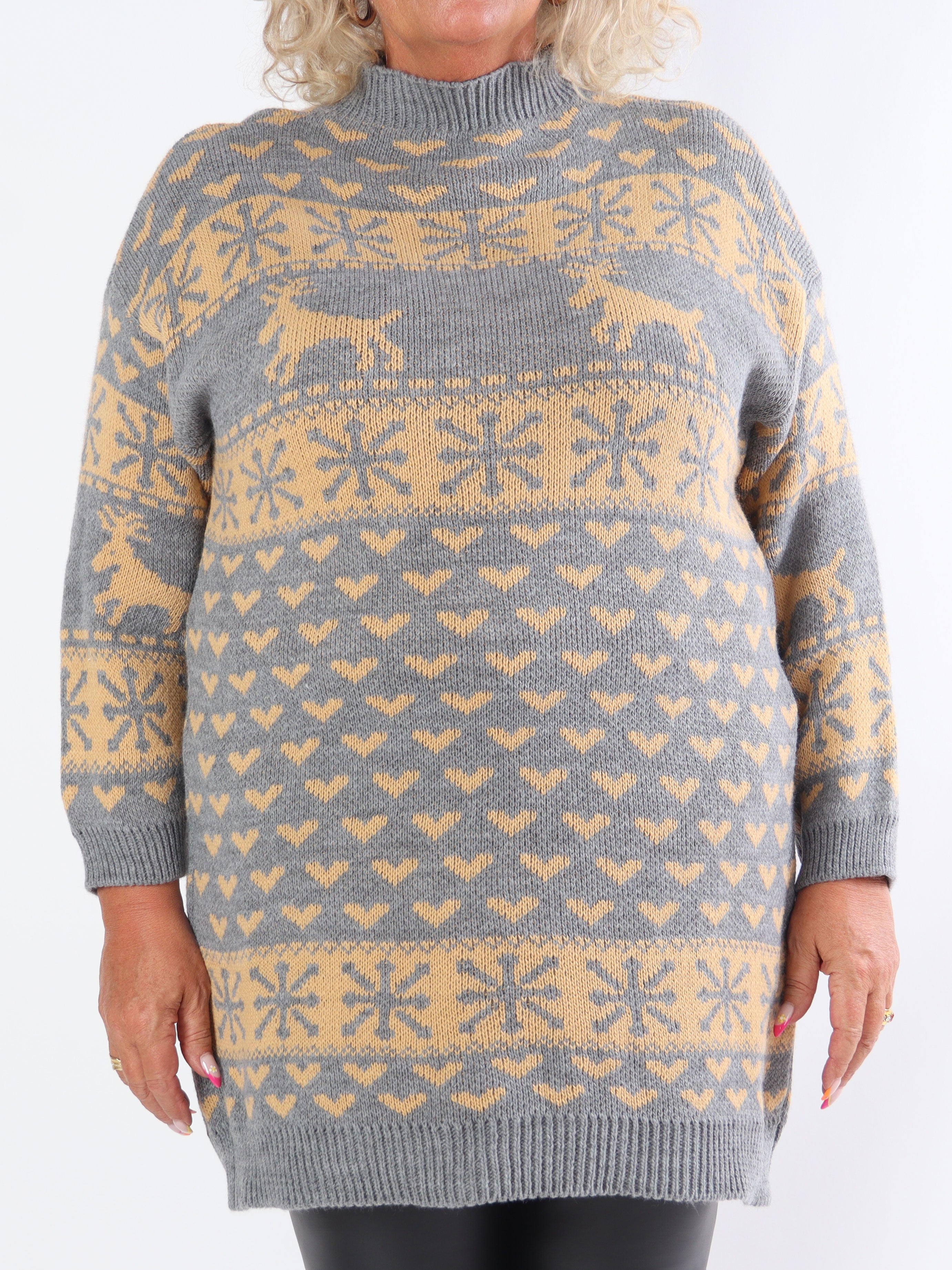 Rudolf - Sød plus size strikkjole med julemotiver