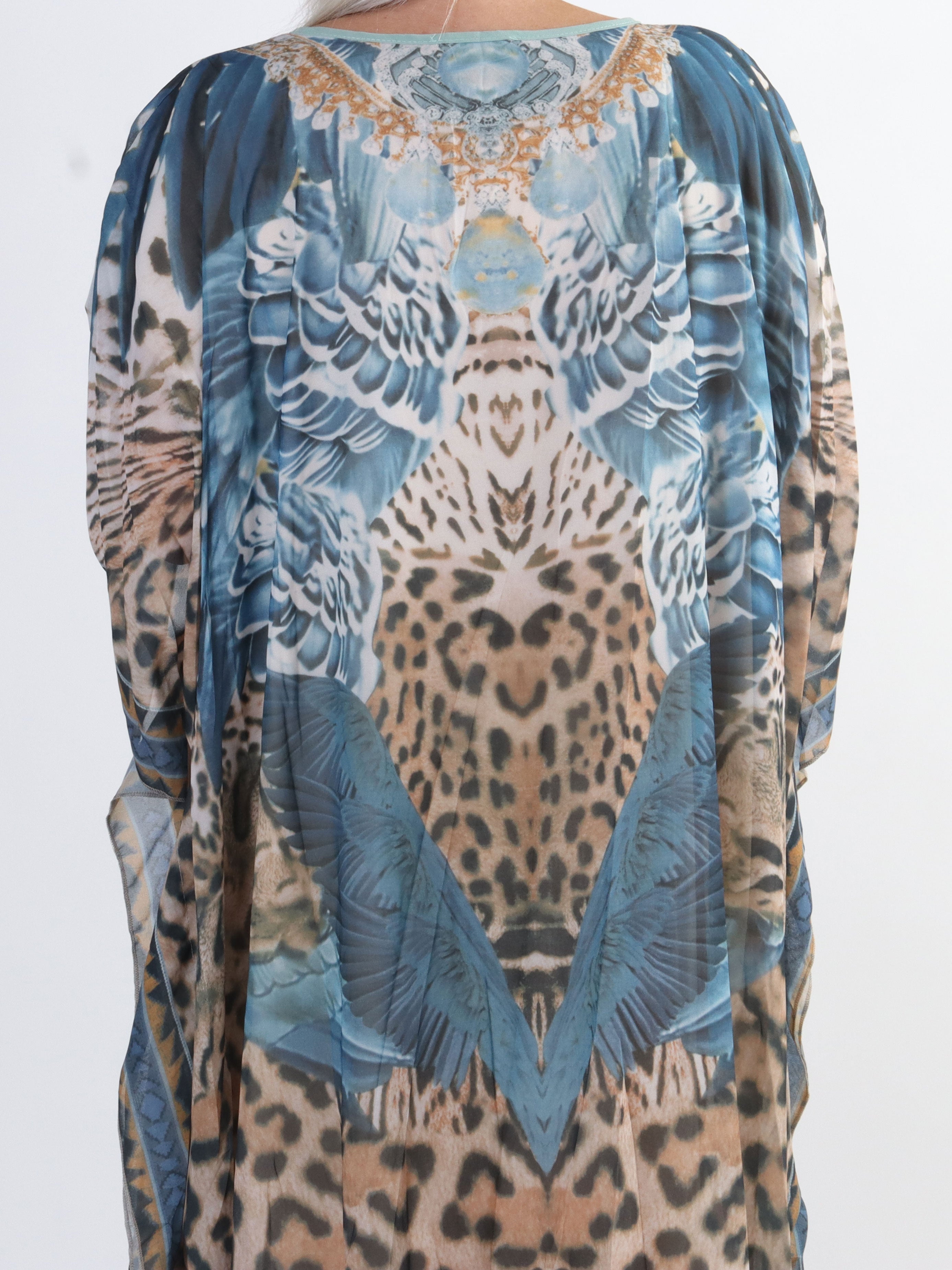 Sasha Leo - Lang plus size tunika med leo print og similisten