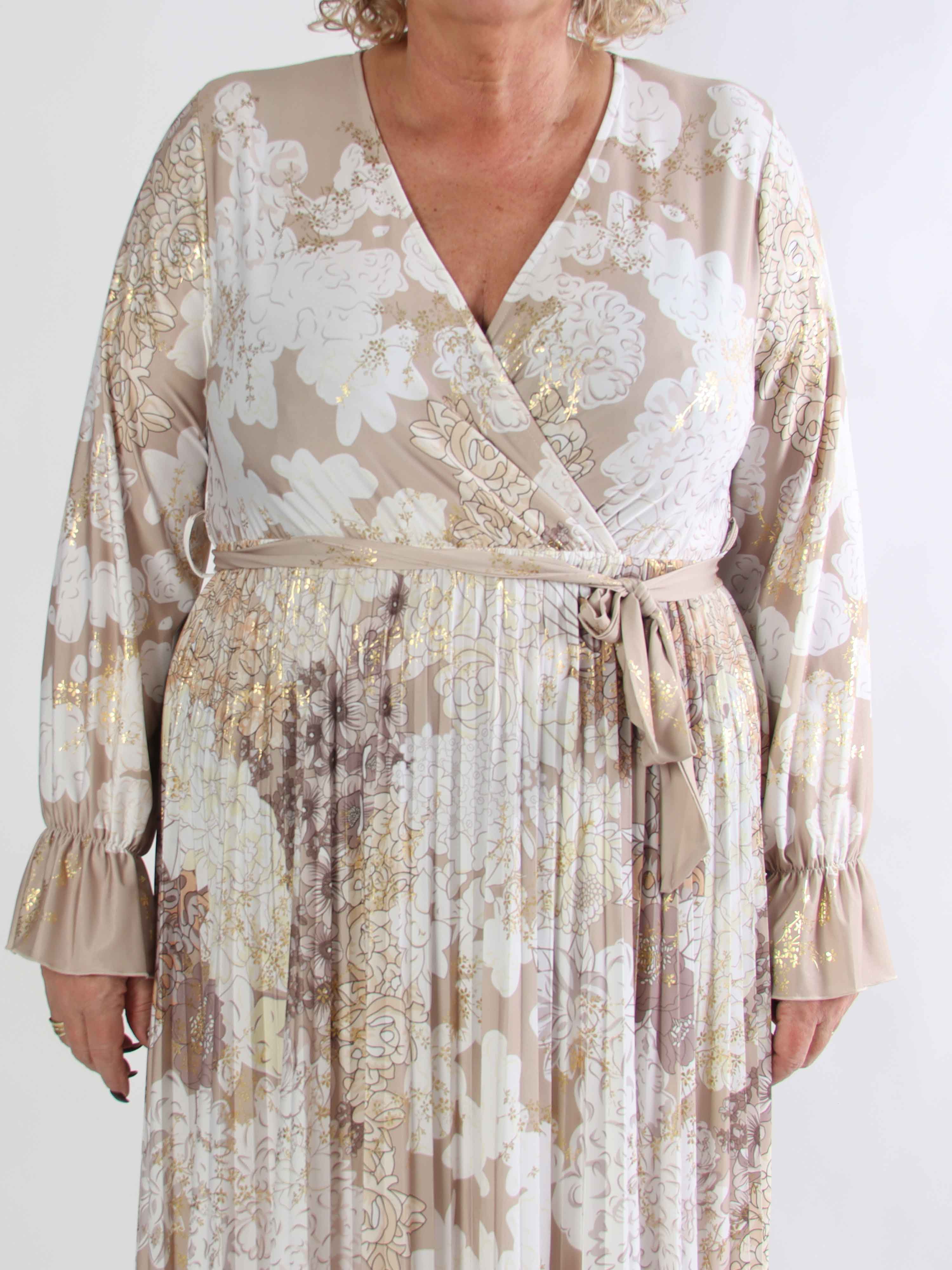 Silvija Flower - Lang plus size mønstret kjole med plisseret skørt