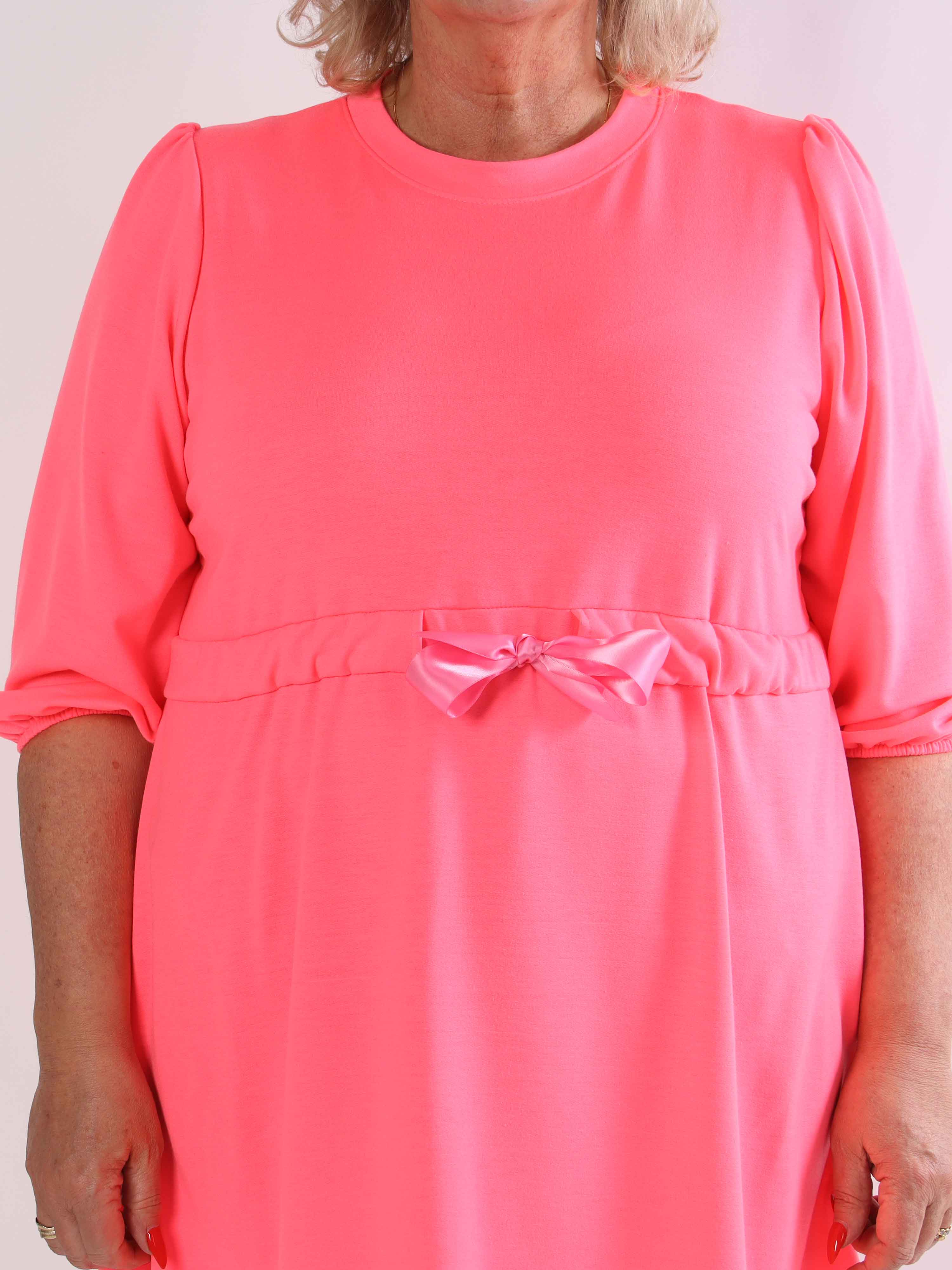 Skyler - Plus size joggingkjole i bomuld med bånd i taljen