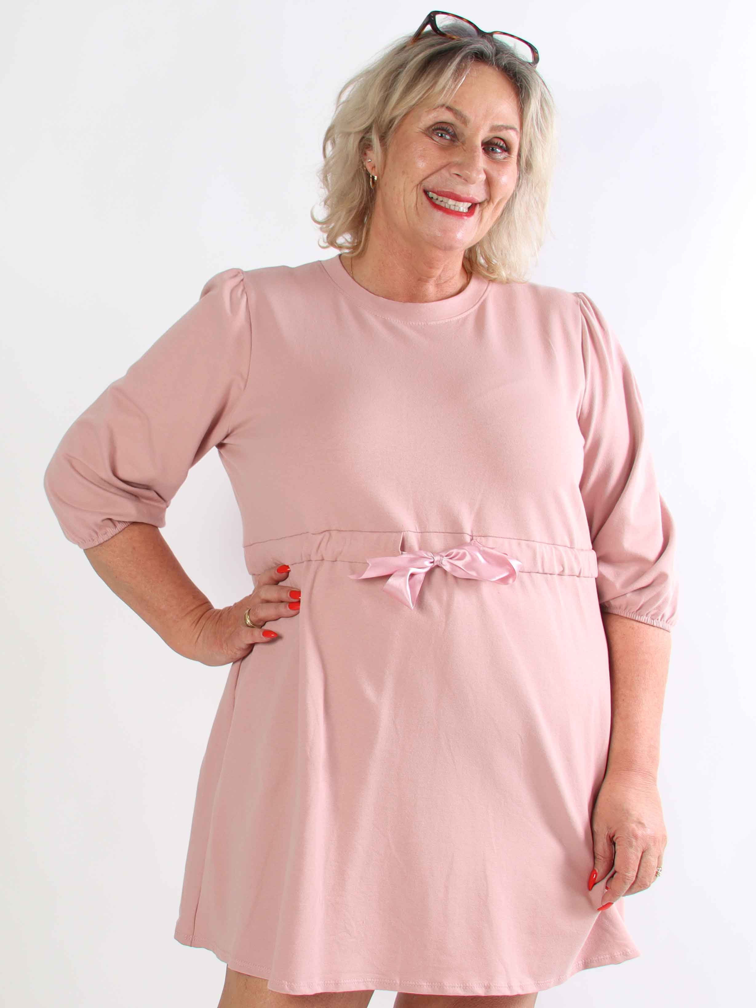 Skyler - Plus size joggingkjole i bomuld med bånd i taljen