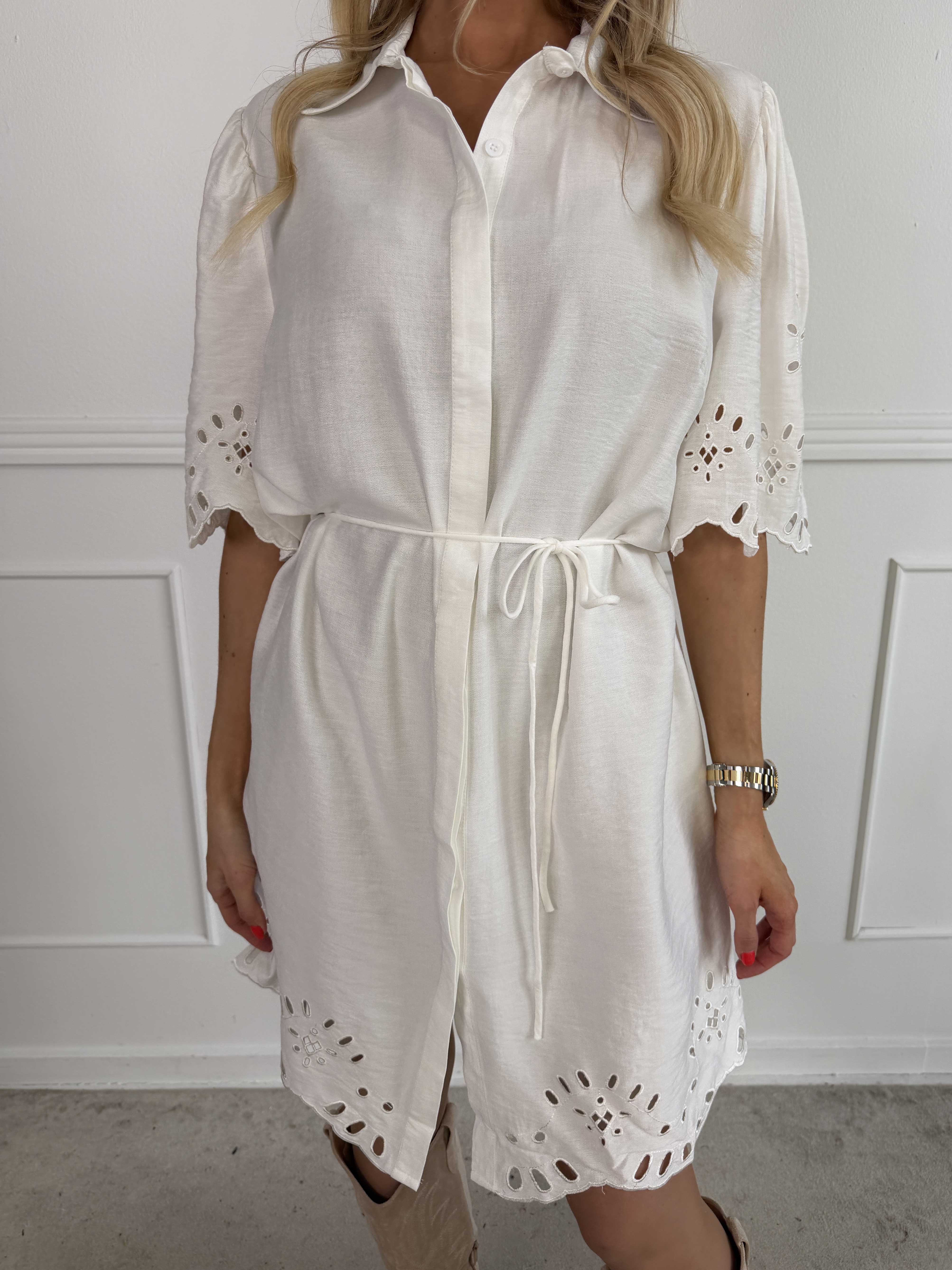 Slavica - Skjortekjole i viskose med søde detaljer