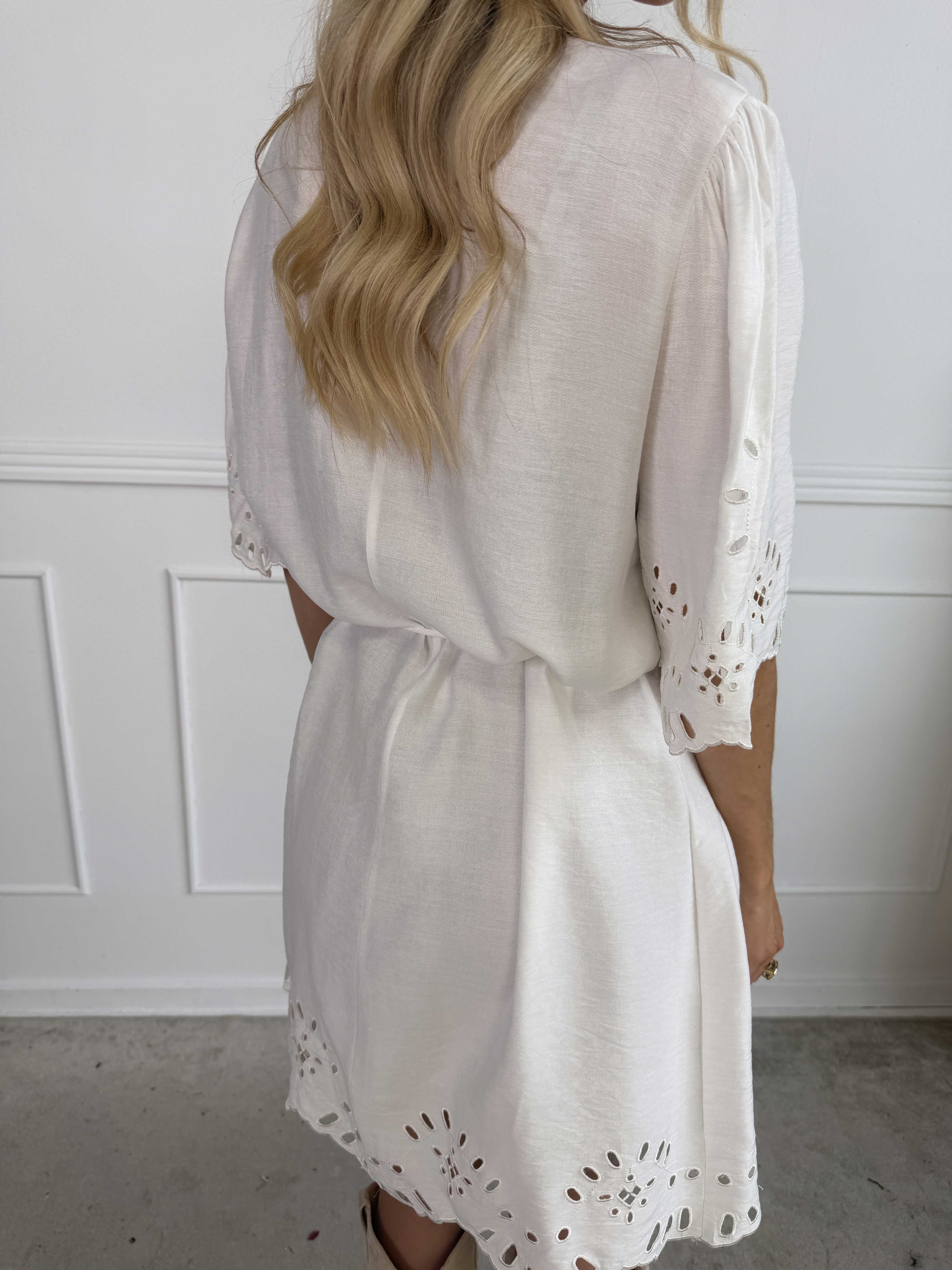 Slavica - Skjortekjole i viskose med søde detaljer