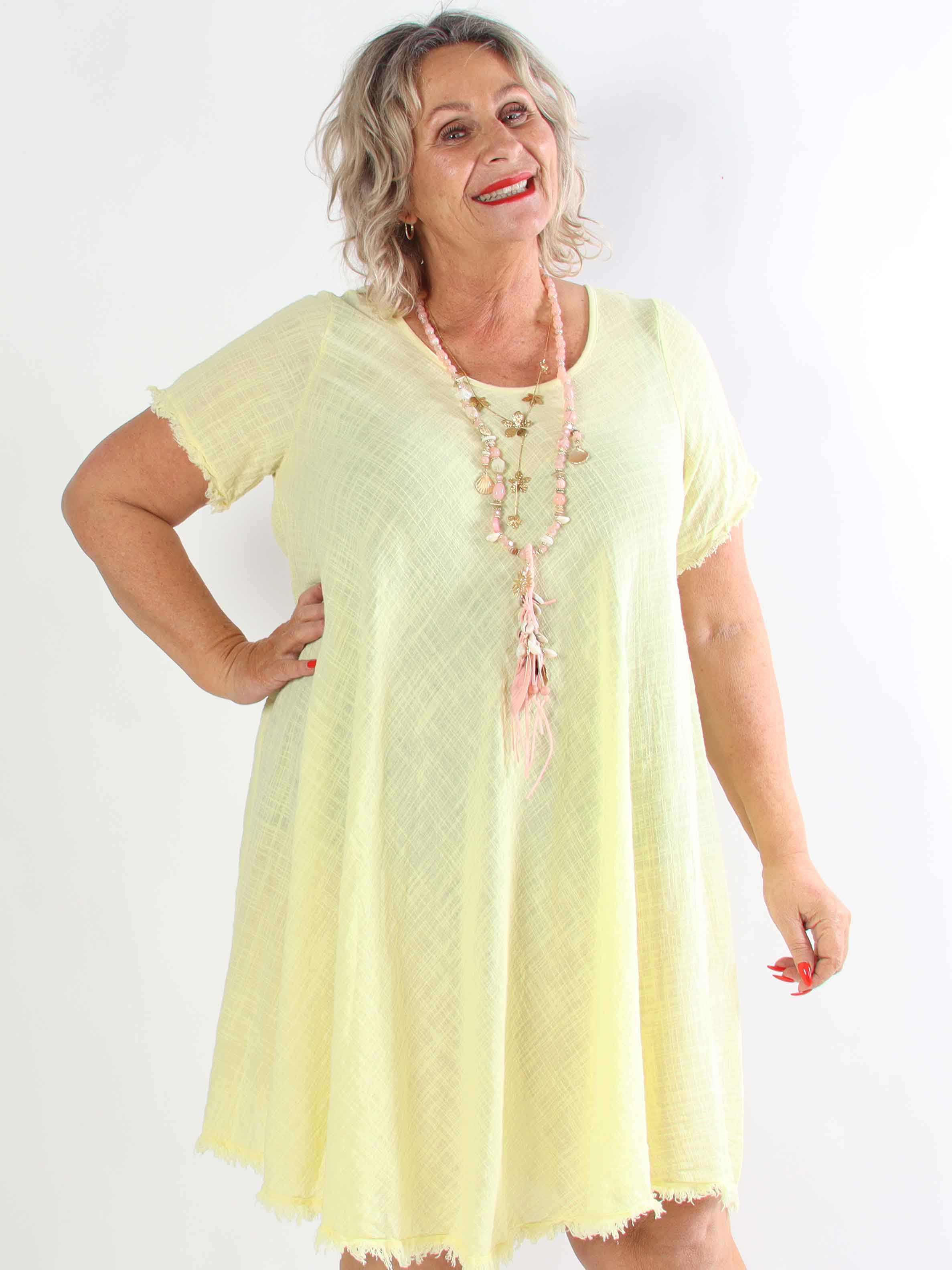 Slone - Plus size bomuldskjole i hørlignende stof med frynsekant forneden og ved ærmer