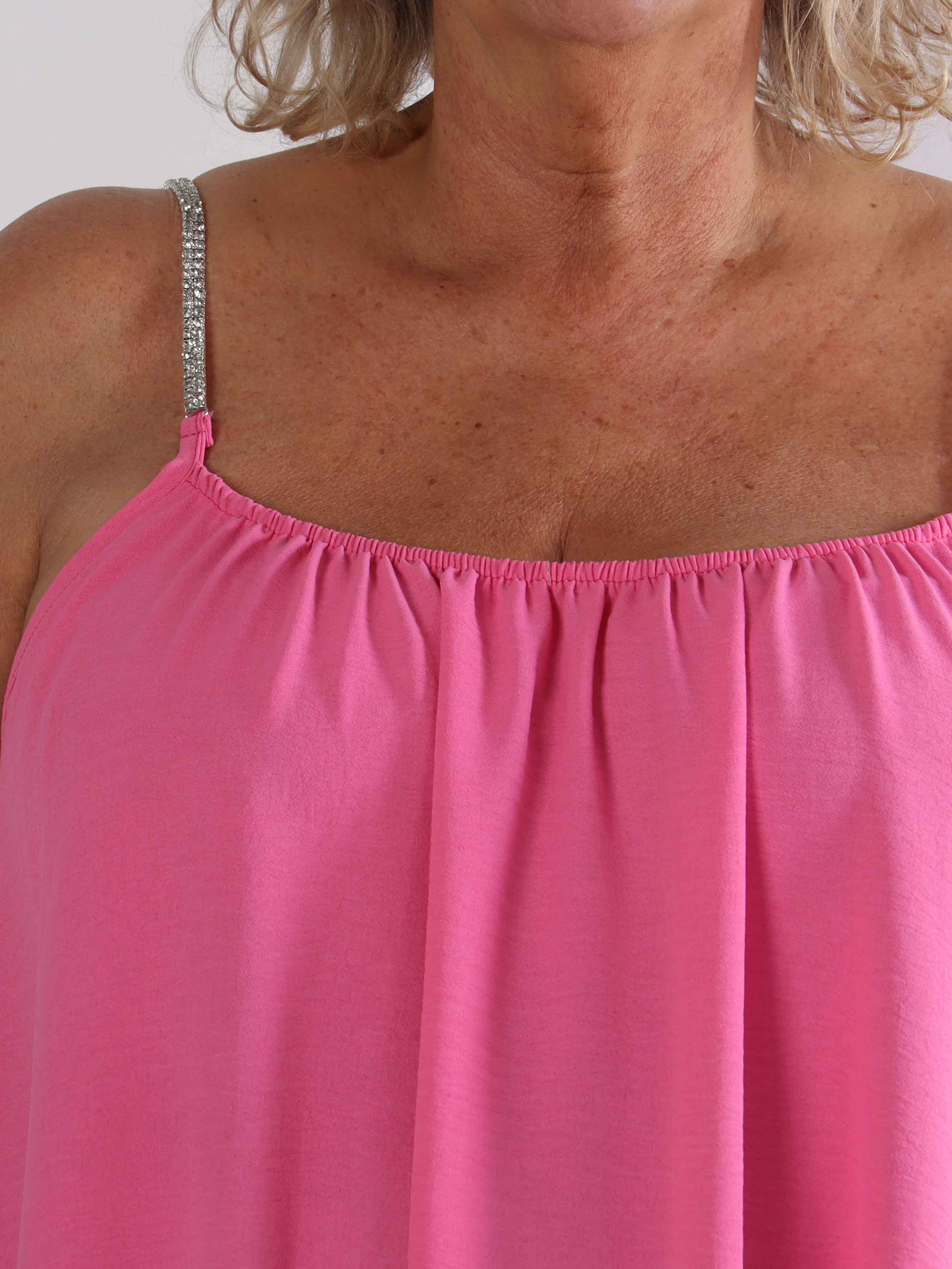 Sunara - Plus size stropkjole i blød viskose med fine similisten på stropperne