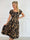 Tea Butterfly - Plus size kjole med smukt sommerfugleprint og elastisk udskæring