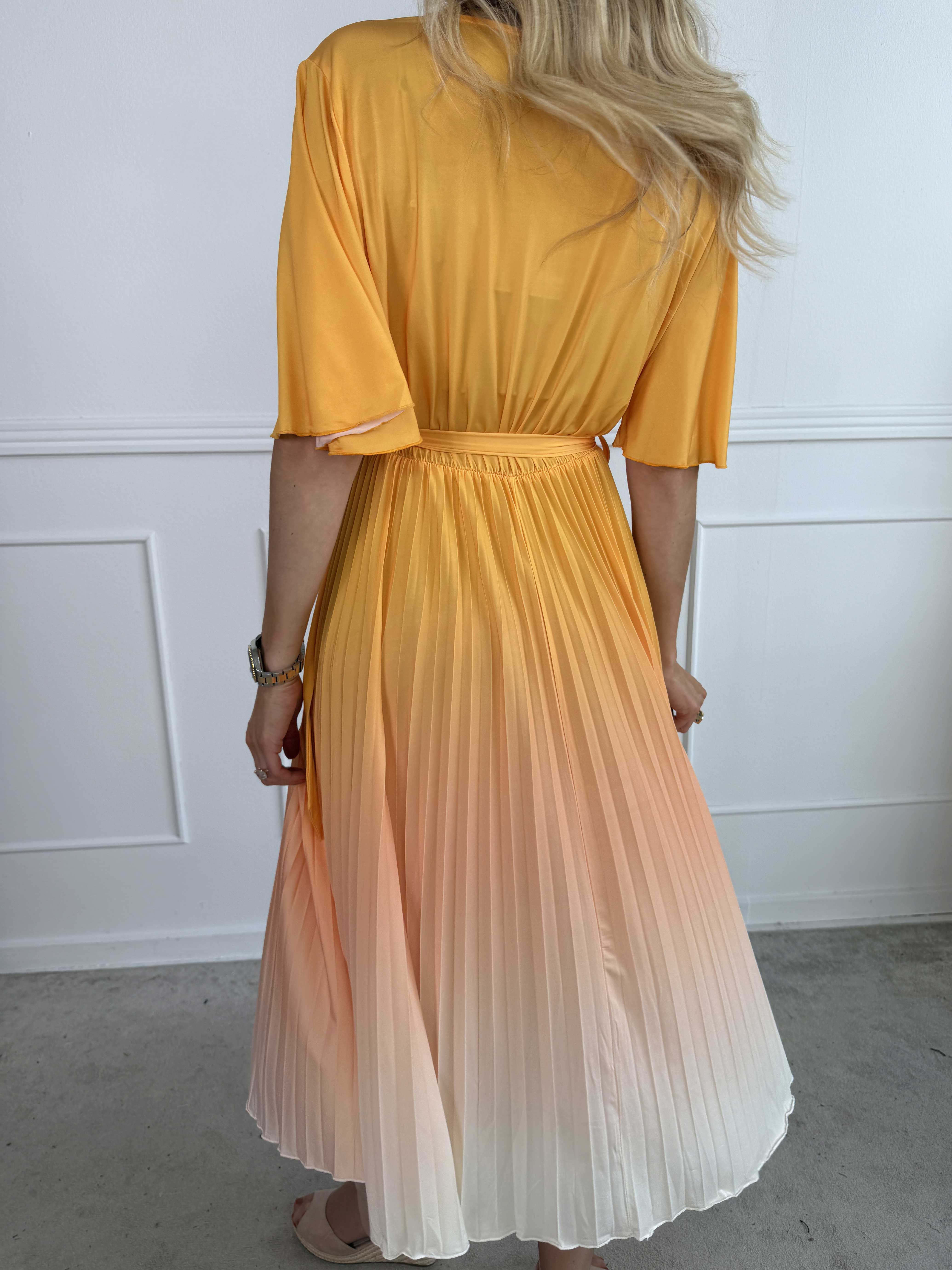 Toledo Fade - Fin elastisk flerfarvet kjole med plisseret skørt