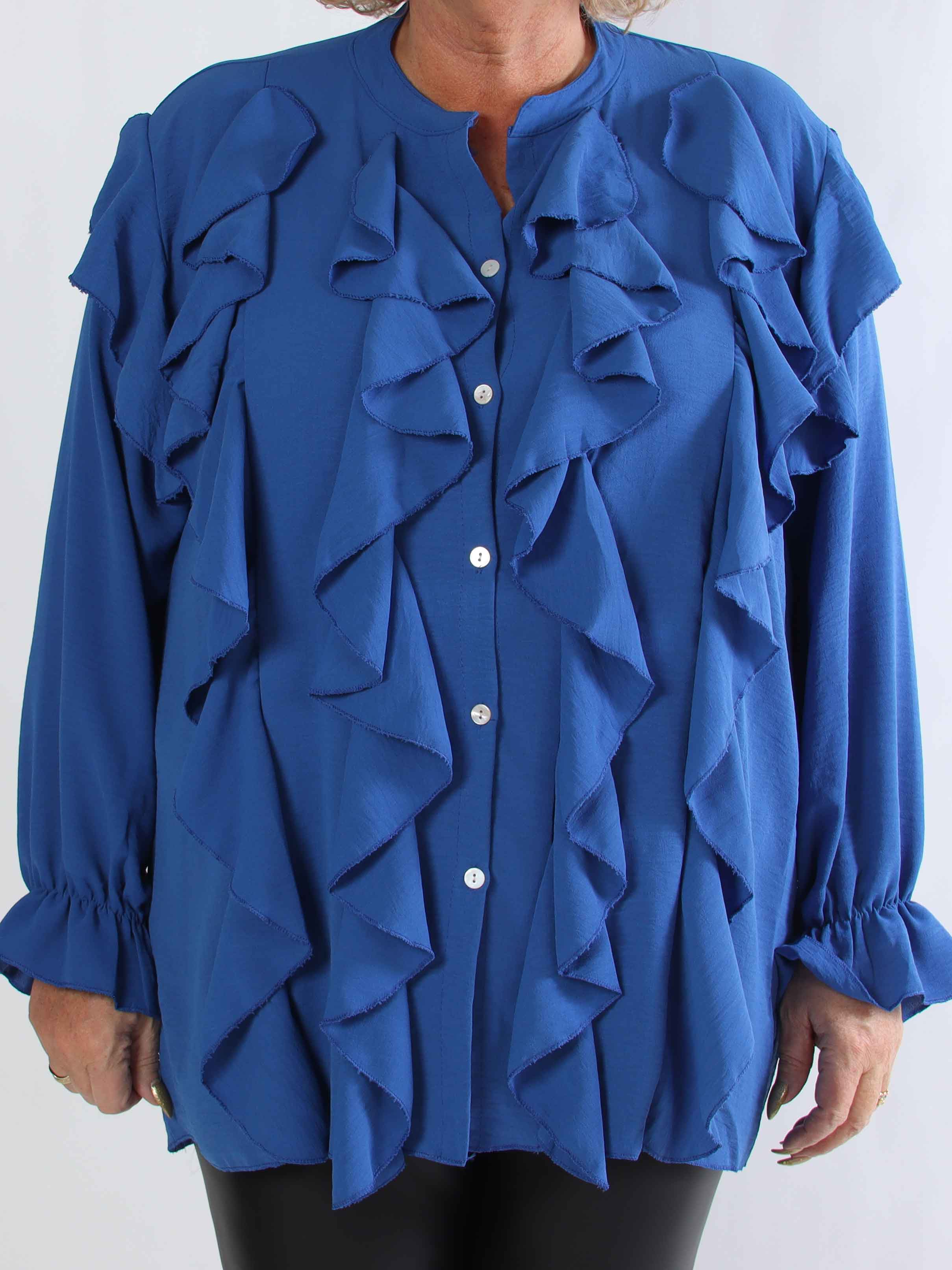 Trudie - Sød plus size skjorte i viskose med fine flæser foran