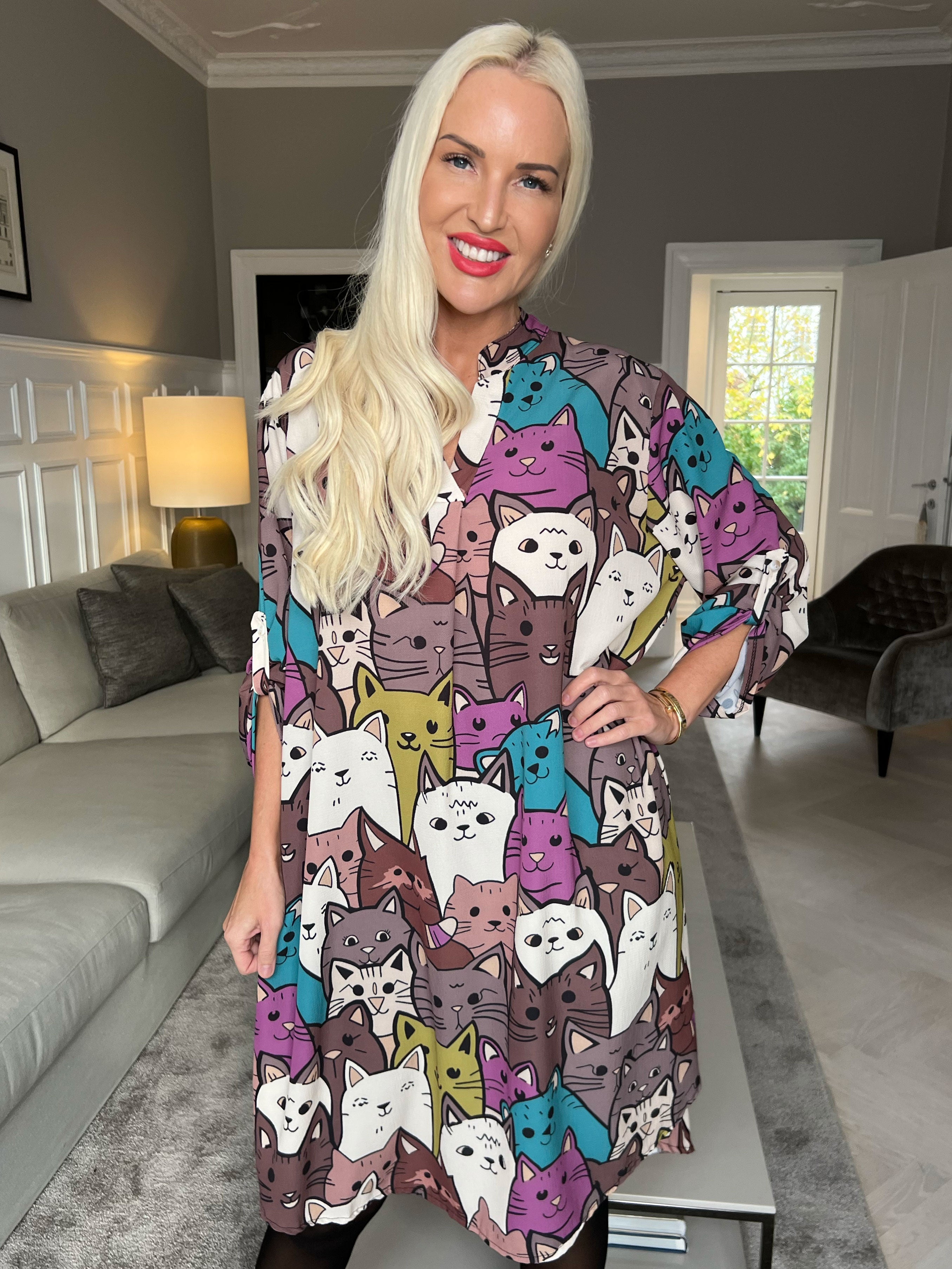 Vanesa Cat Long - Let og luftig kjole med katteprint