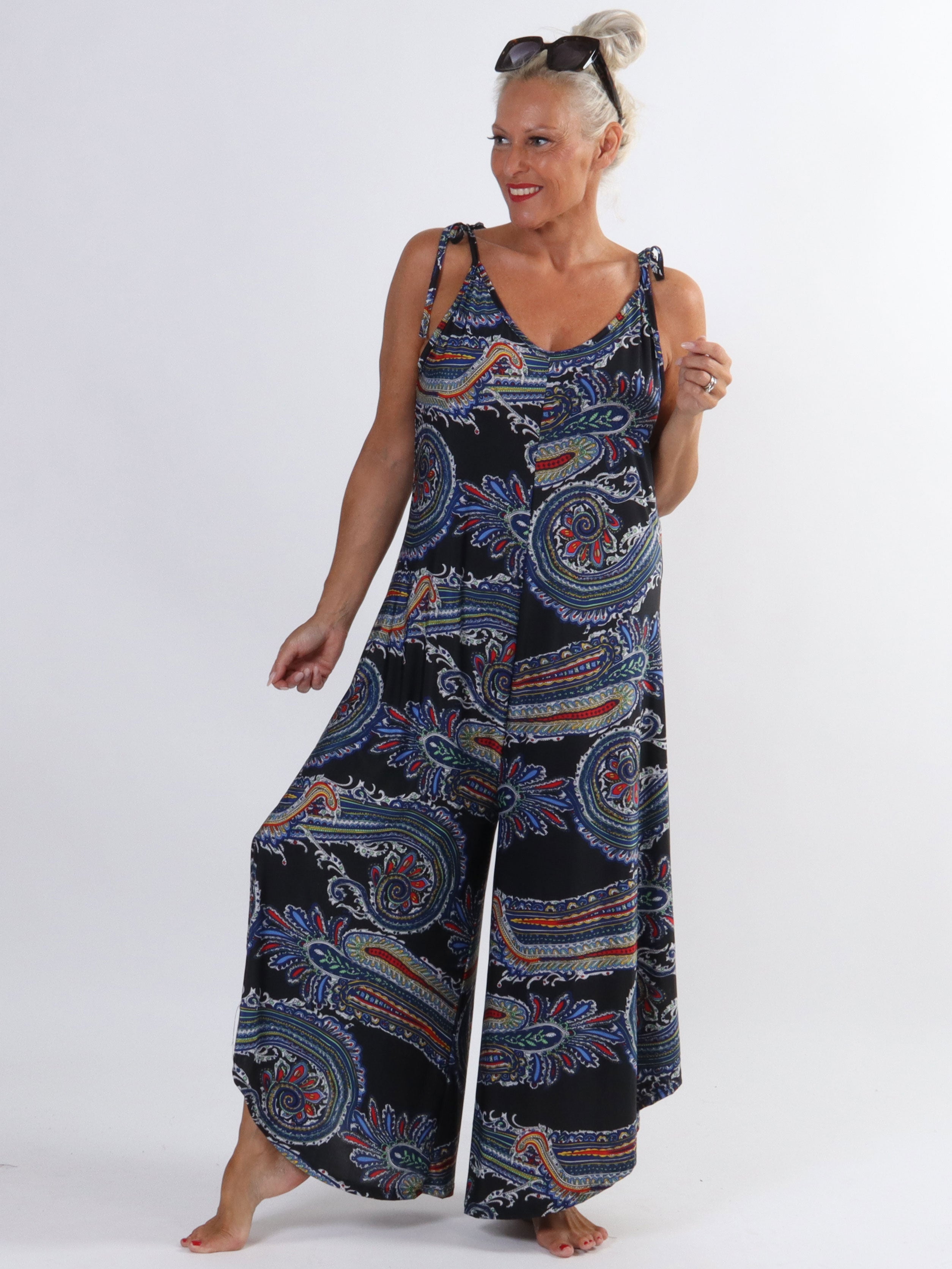 Verona - Elastisk mønstret buksedragt med tynde stropper