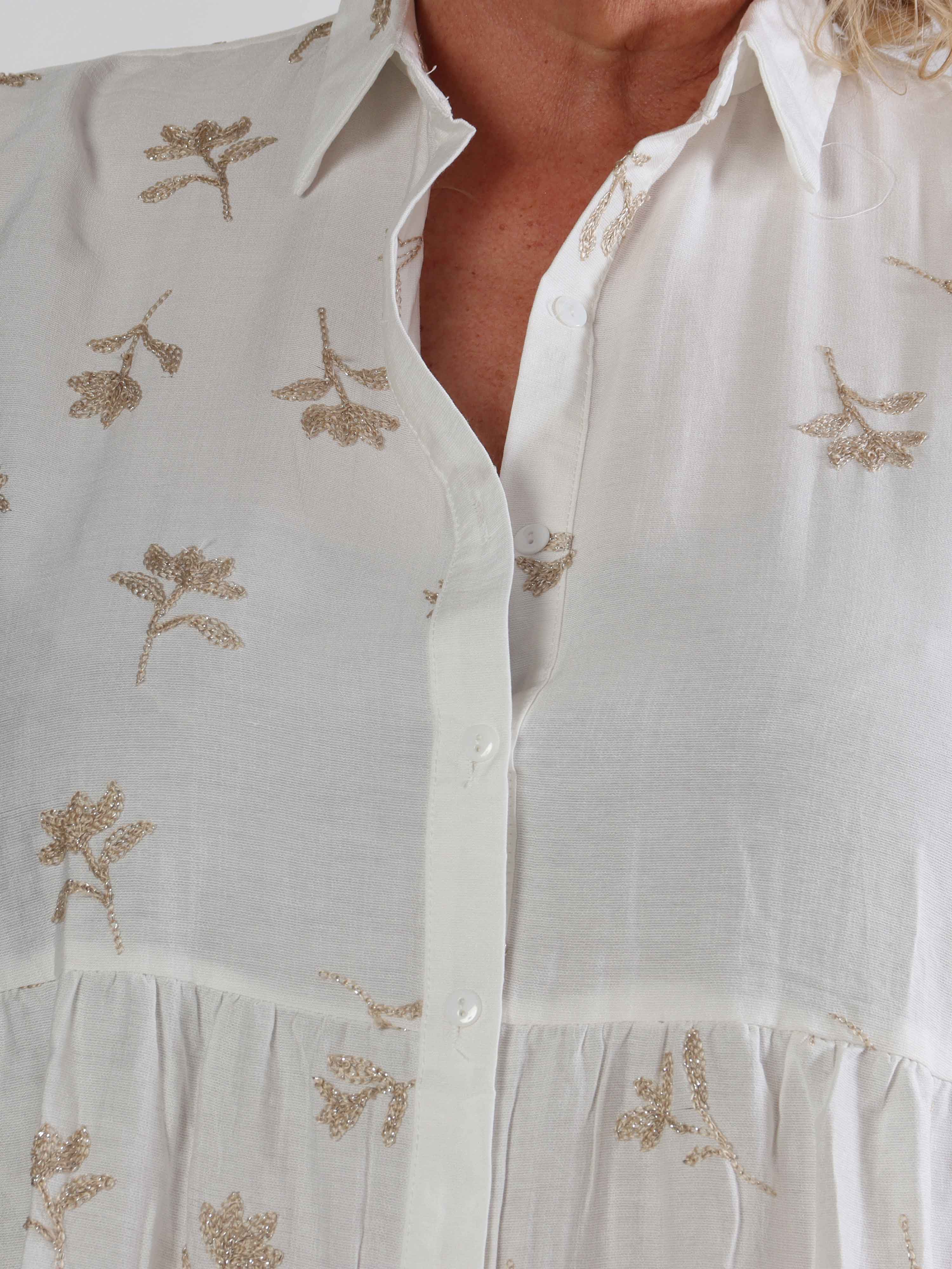 Wania - Sød kjole i viskose med fine blomster broderinger