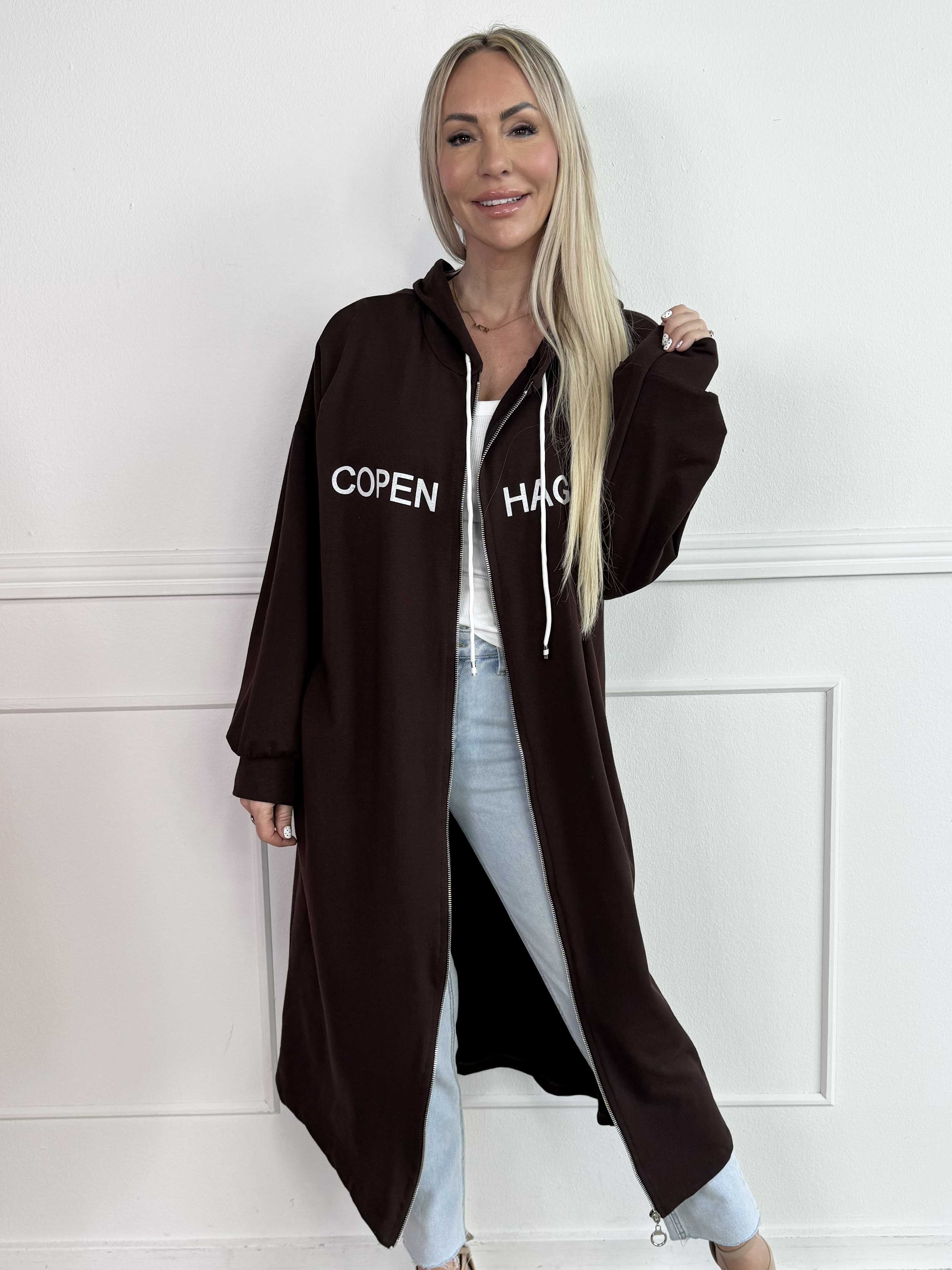 Erika - Lang blød hoodiekjole i bomuld med “Copenhagen”-print på brystet