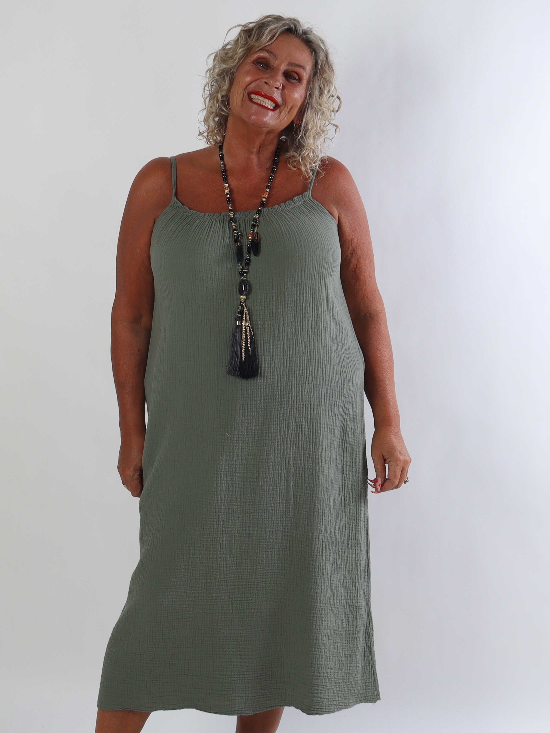 Kamma - Plus size stropkjole i blødt musselinbomuld