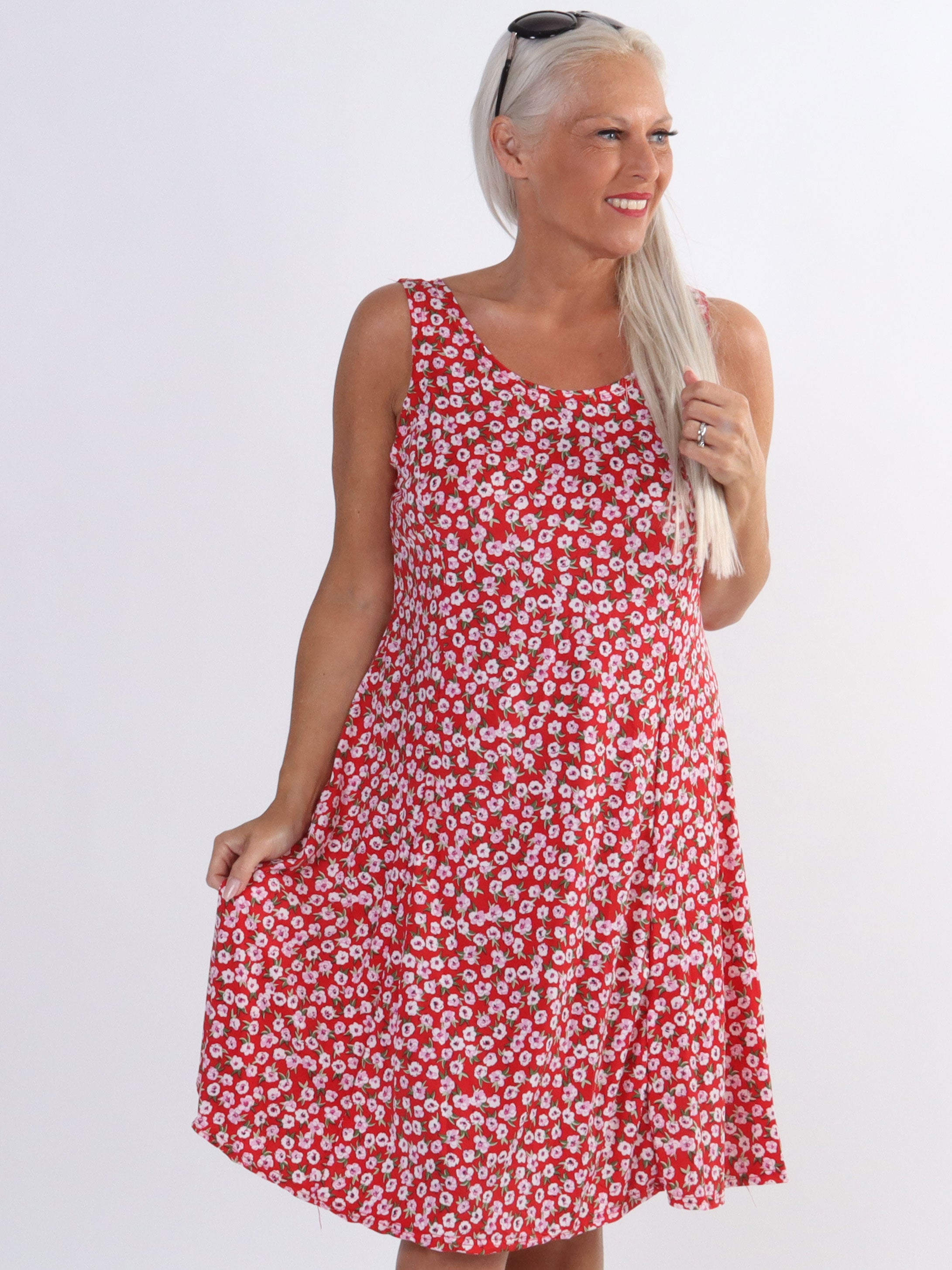 Maj Small Flower - Sød elastisk plus size kjole i blomsterprint