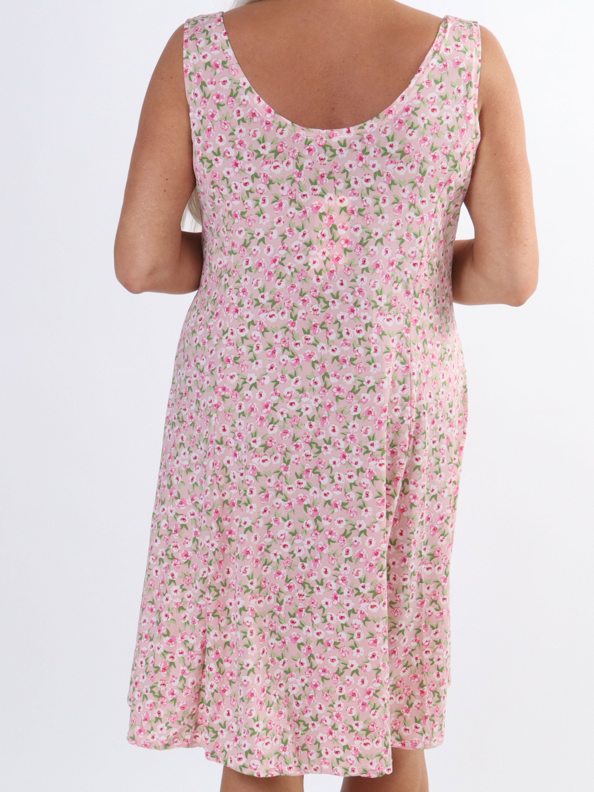 Maj Small Flower - Sød elastisk plus size kjole i blomsterprint