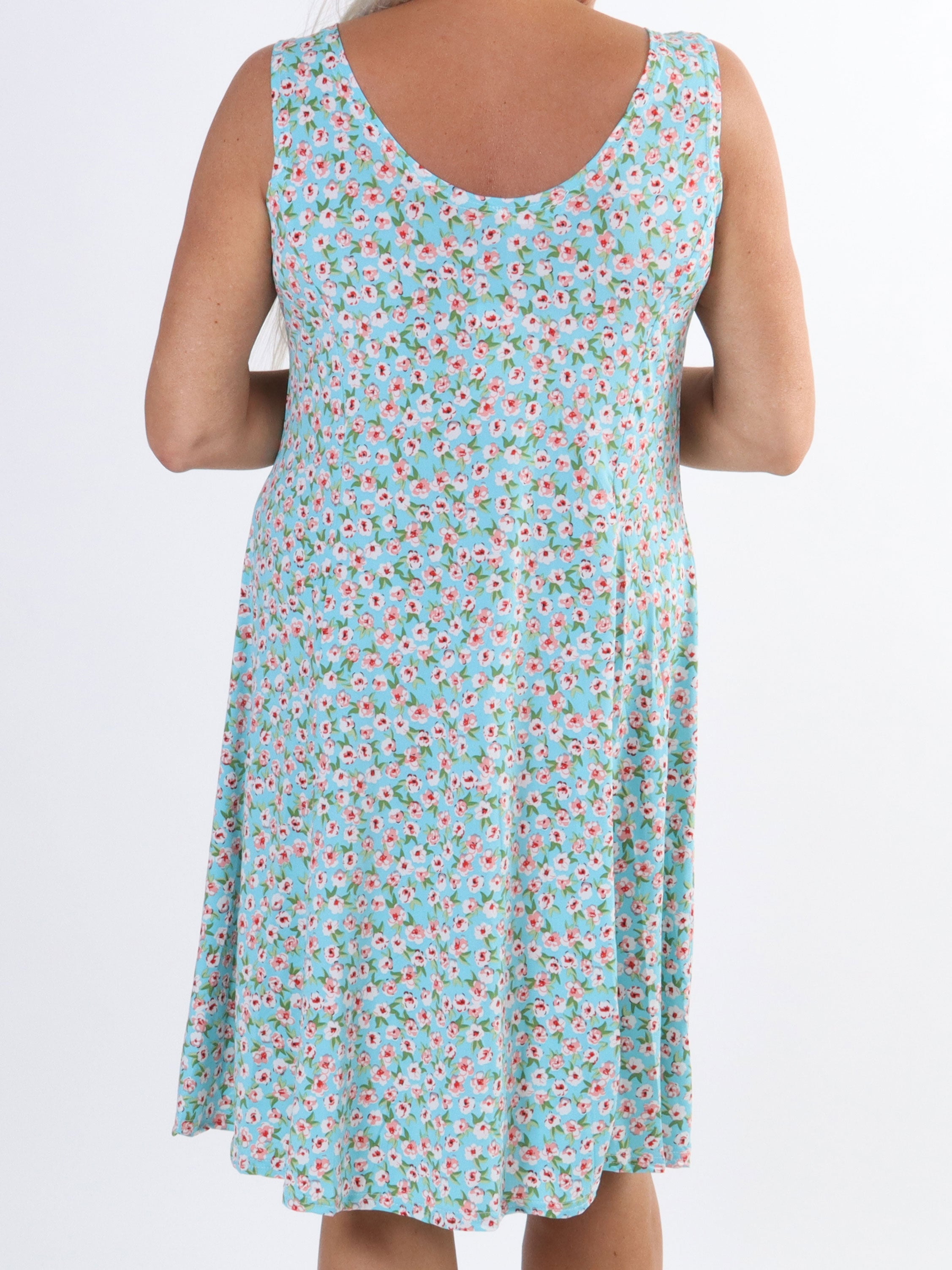 Maj Small Flower - Sød elastisk plus size kjole i blomsterprint