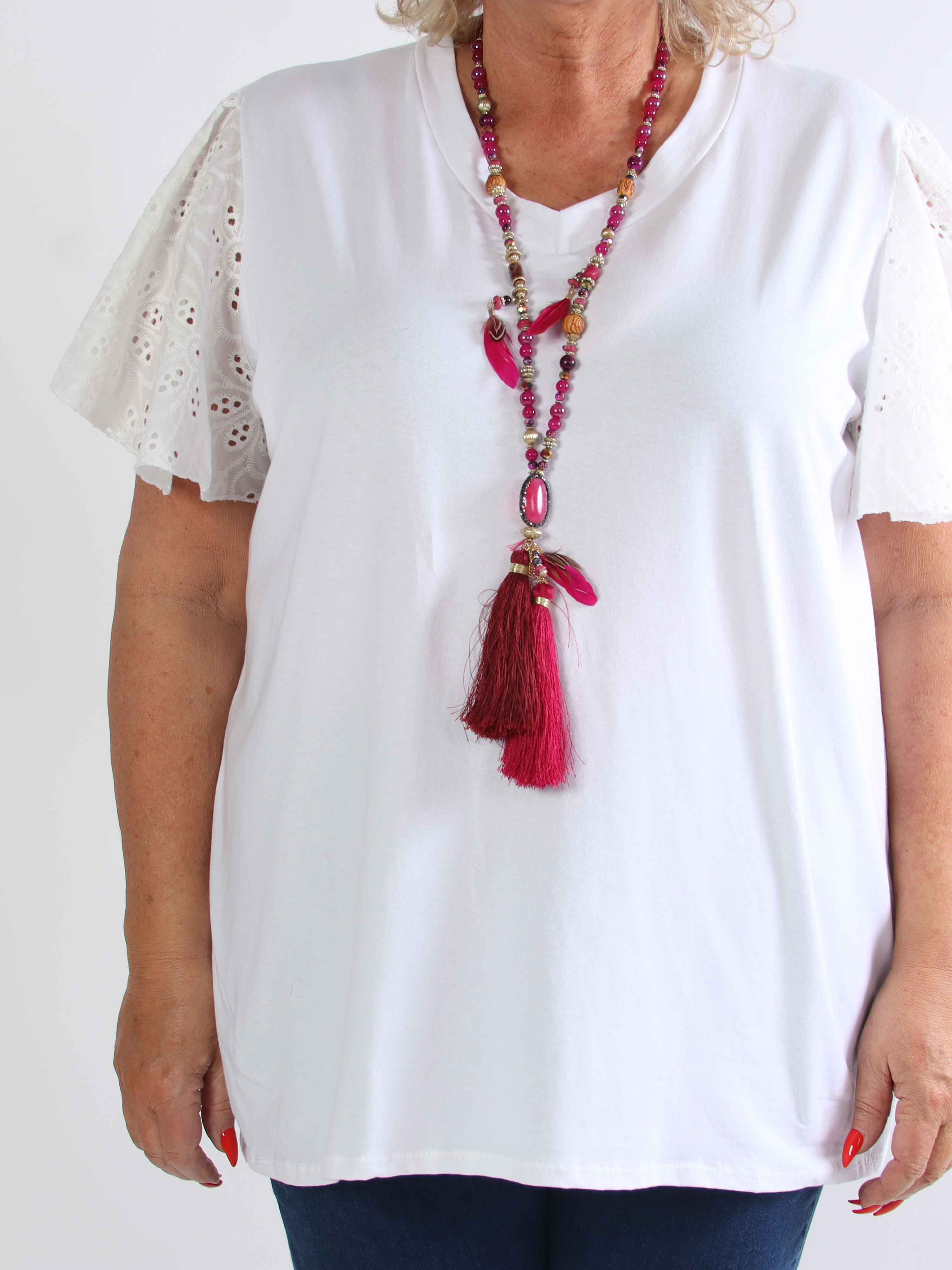 Nocara - Plus size t-shirt i blød bomuld med fine ærmer i broderie anglaise