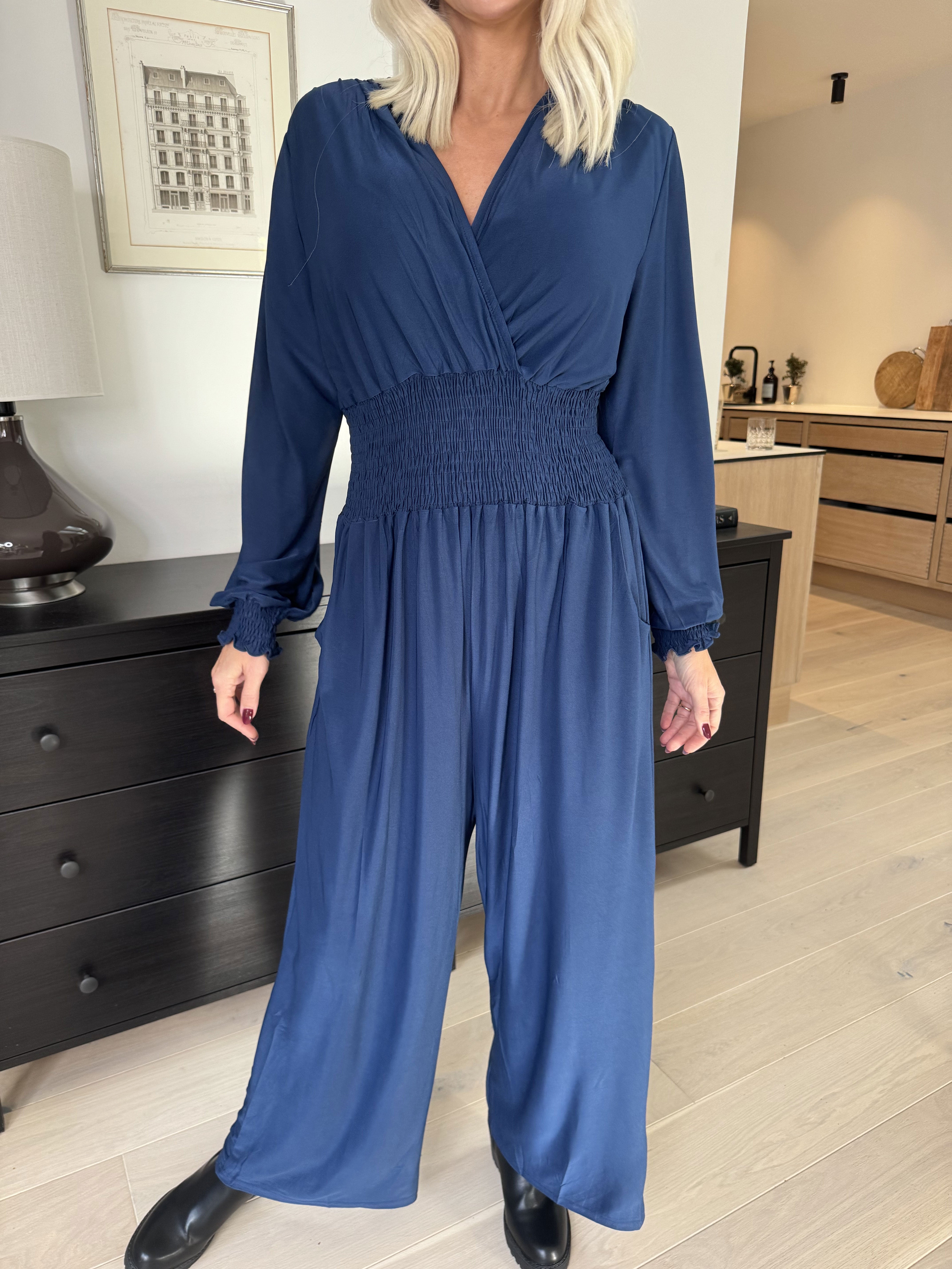 Pams Plain Jumpsuit L/S - Ensfarvet elastisk buksedragt