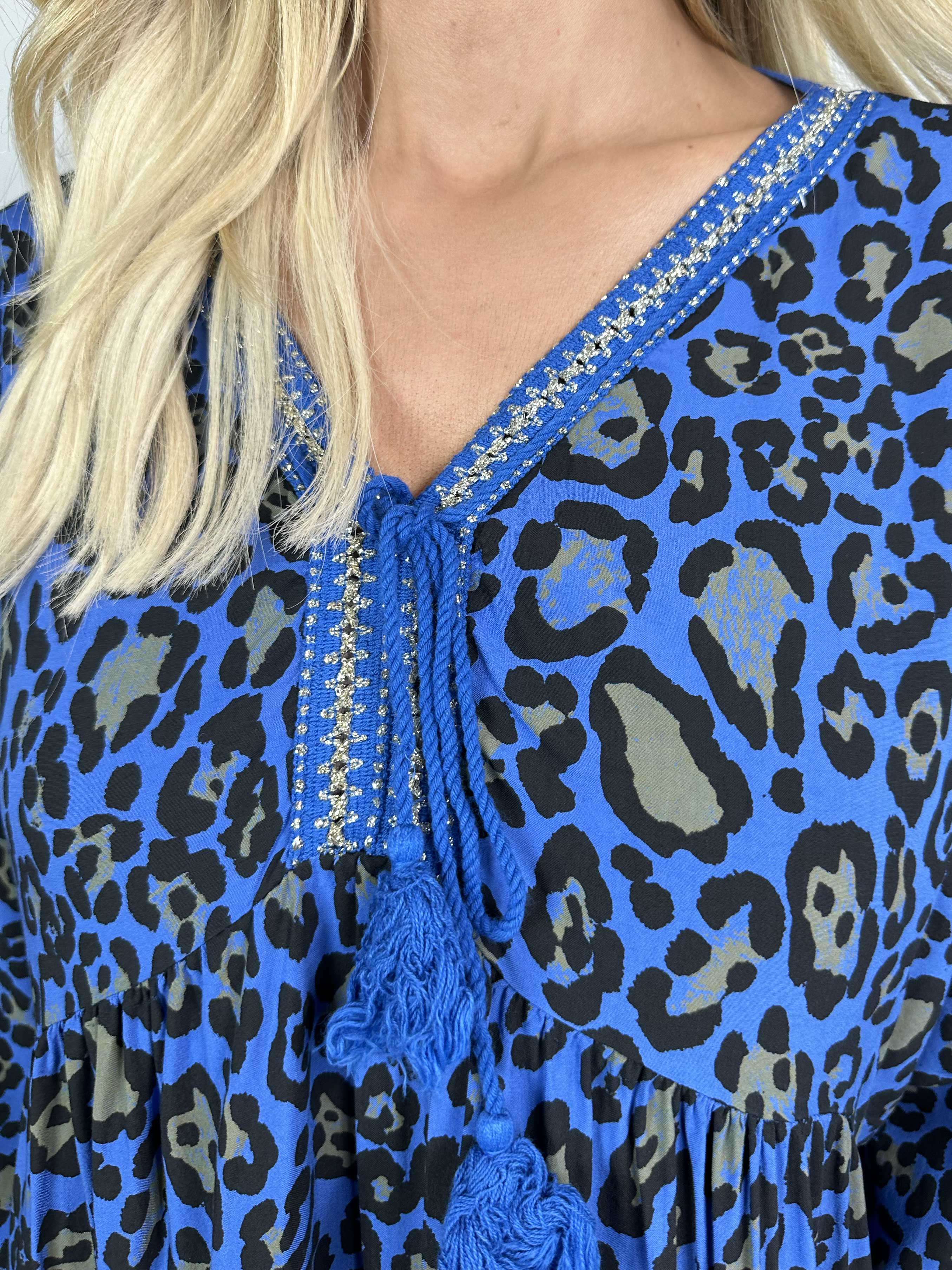 Rebecca - Lang tunikakjole i leopardprint