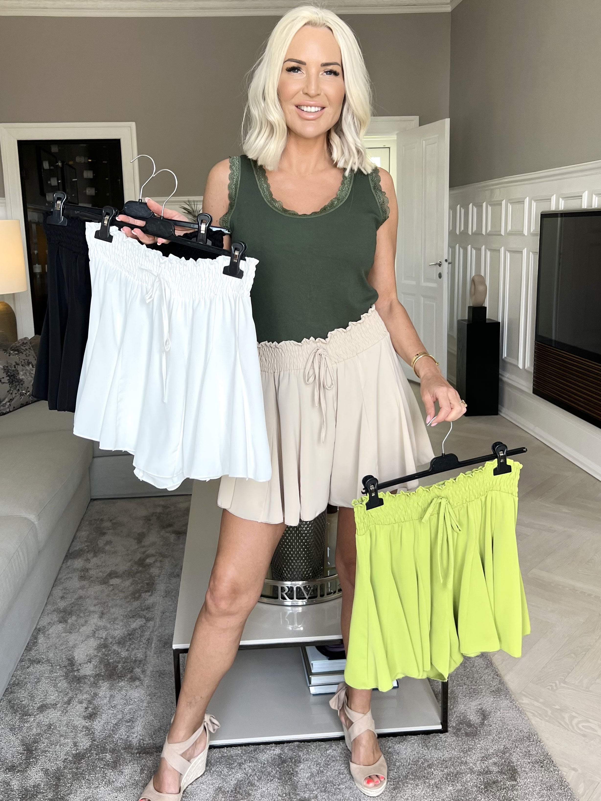 Vienna - Søde short med smock i livet