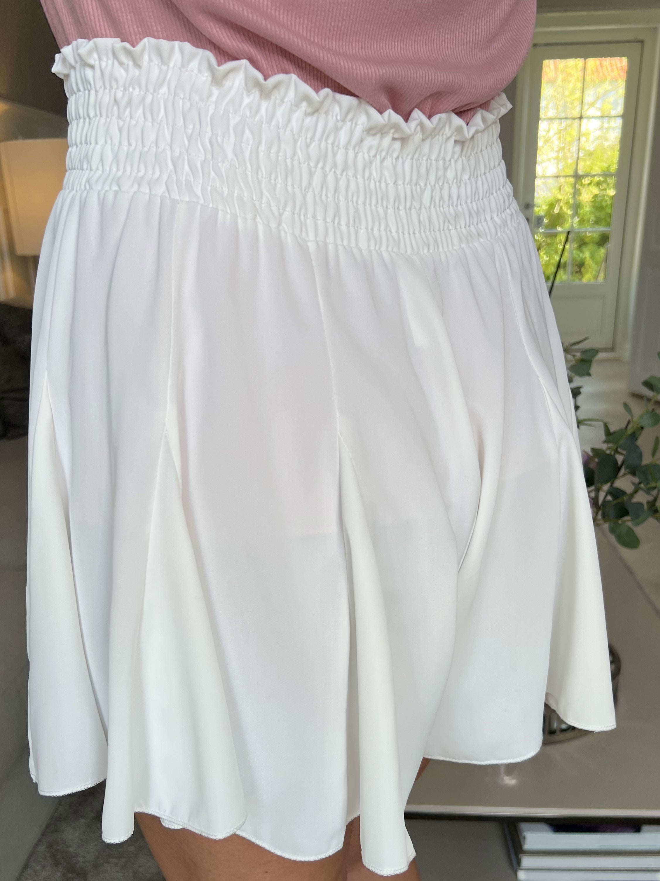 Vienna - Søde short med smock i livet