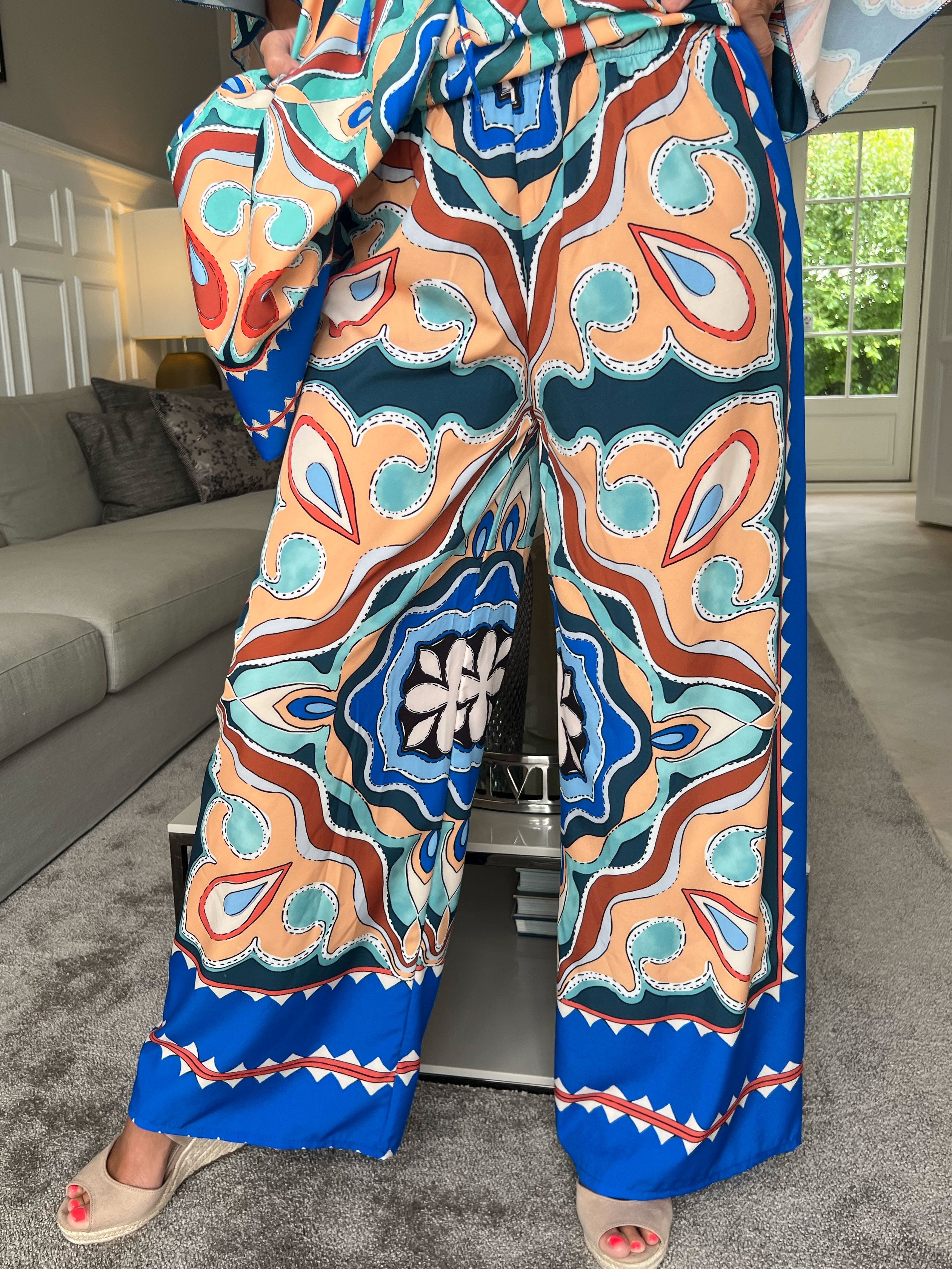 Yeva Pants - Mønstret og løse bukser i let stof