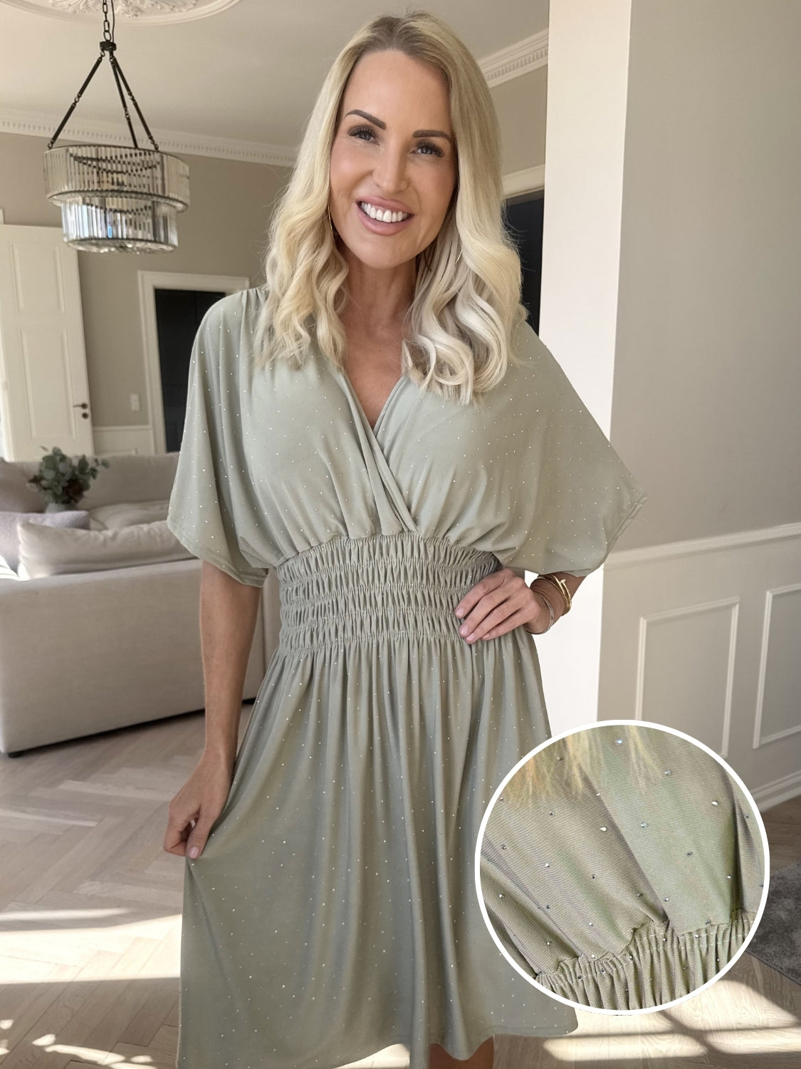 Pams Crystal Short - Kort elastisk kjole med similisten