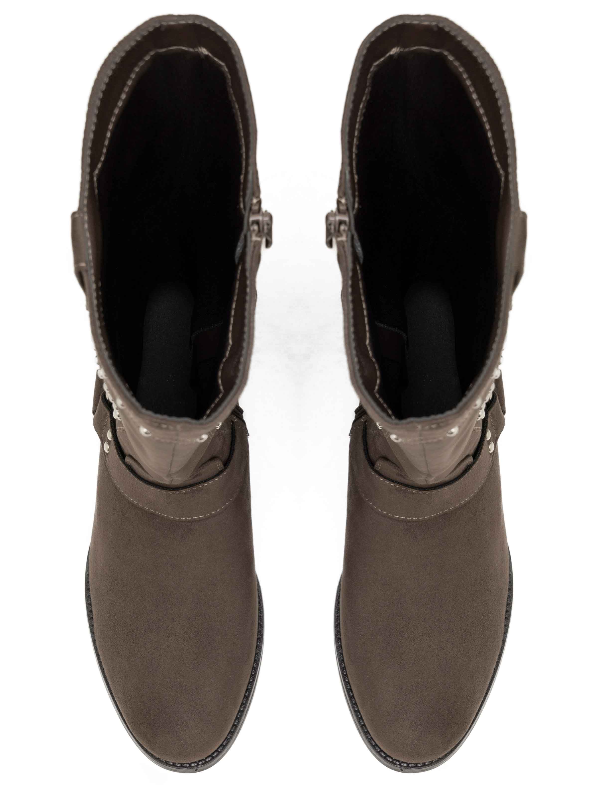 Scottie - Støvler i ruskindslook med sølv nitter