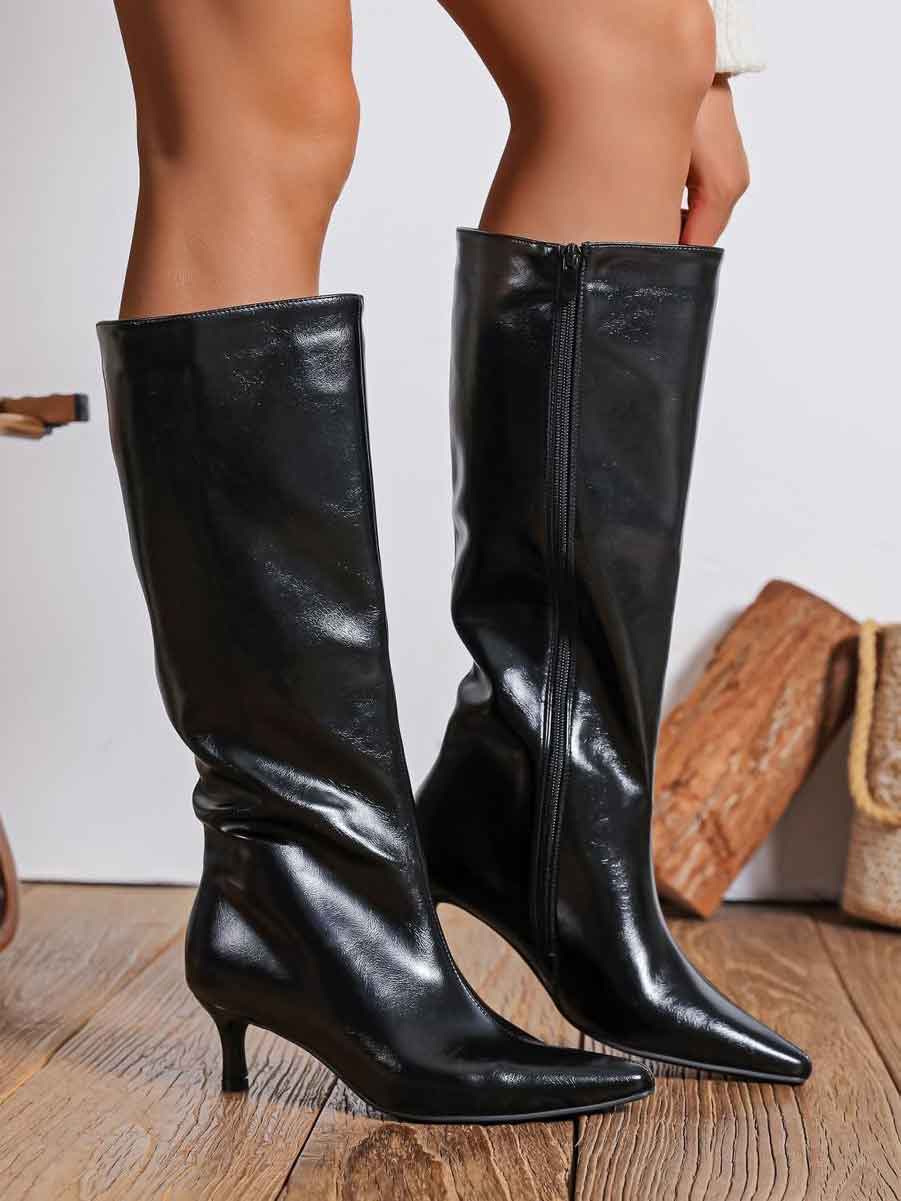 Gretchen - Høj støvle i shiny læderlook med lille hæl