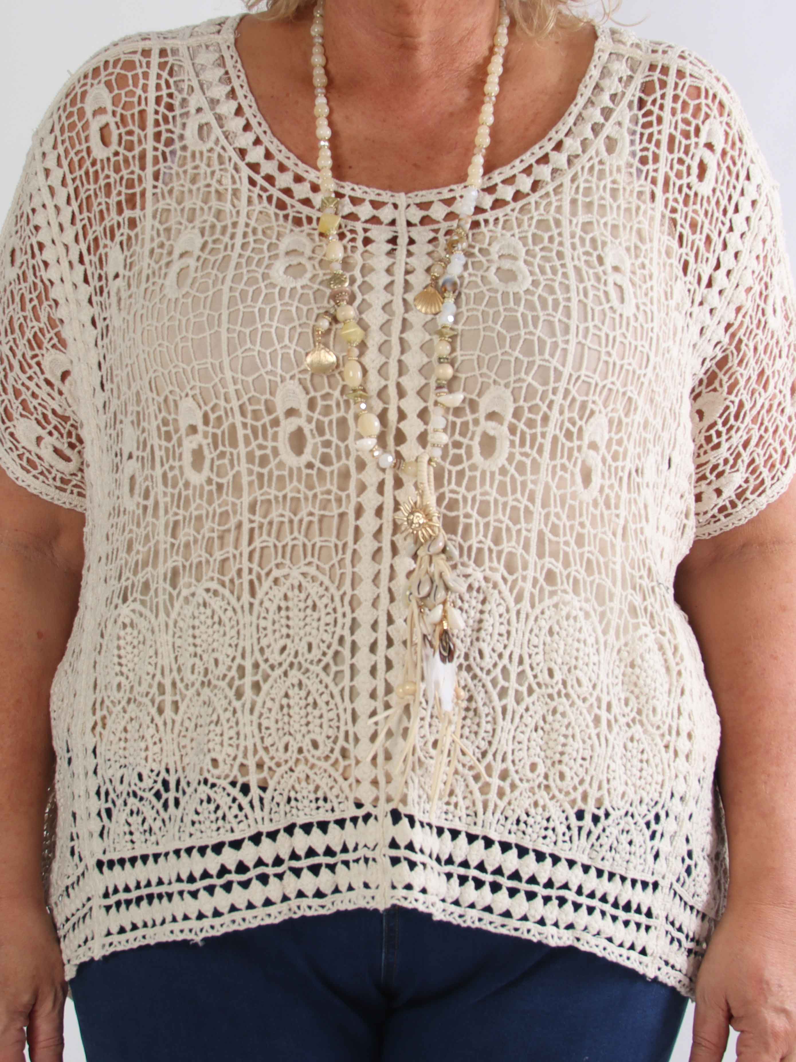 Aarohi - Let hæklet plus size tunika med et elegant hulmønster