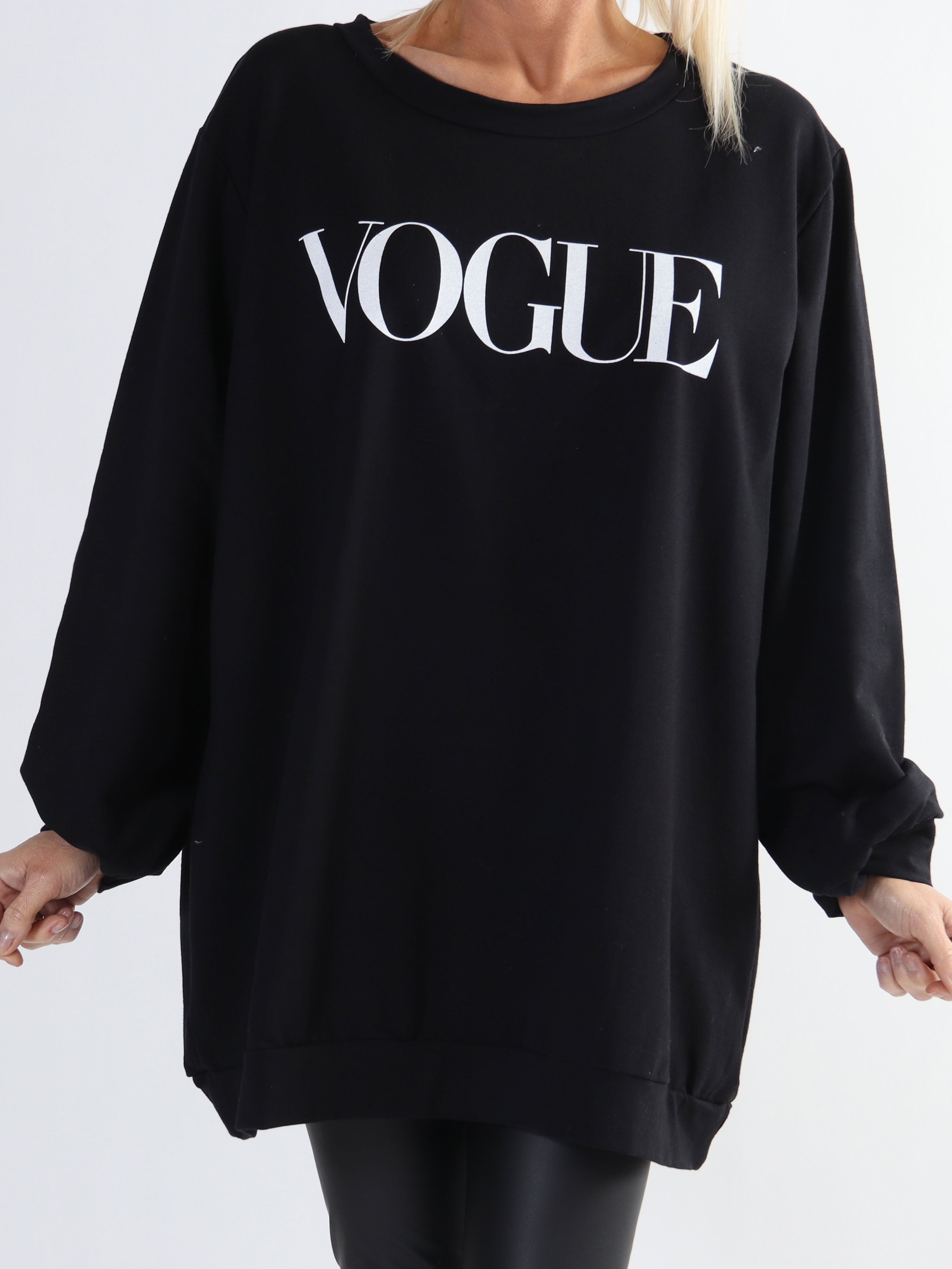 Abena - Plus size sweatshirt med vogue på brystet