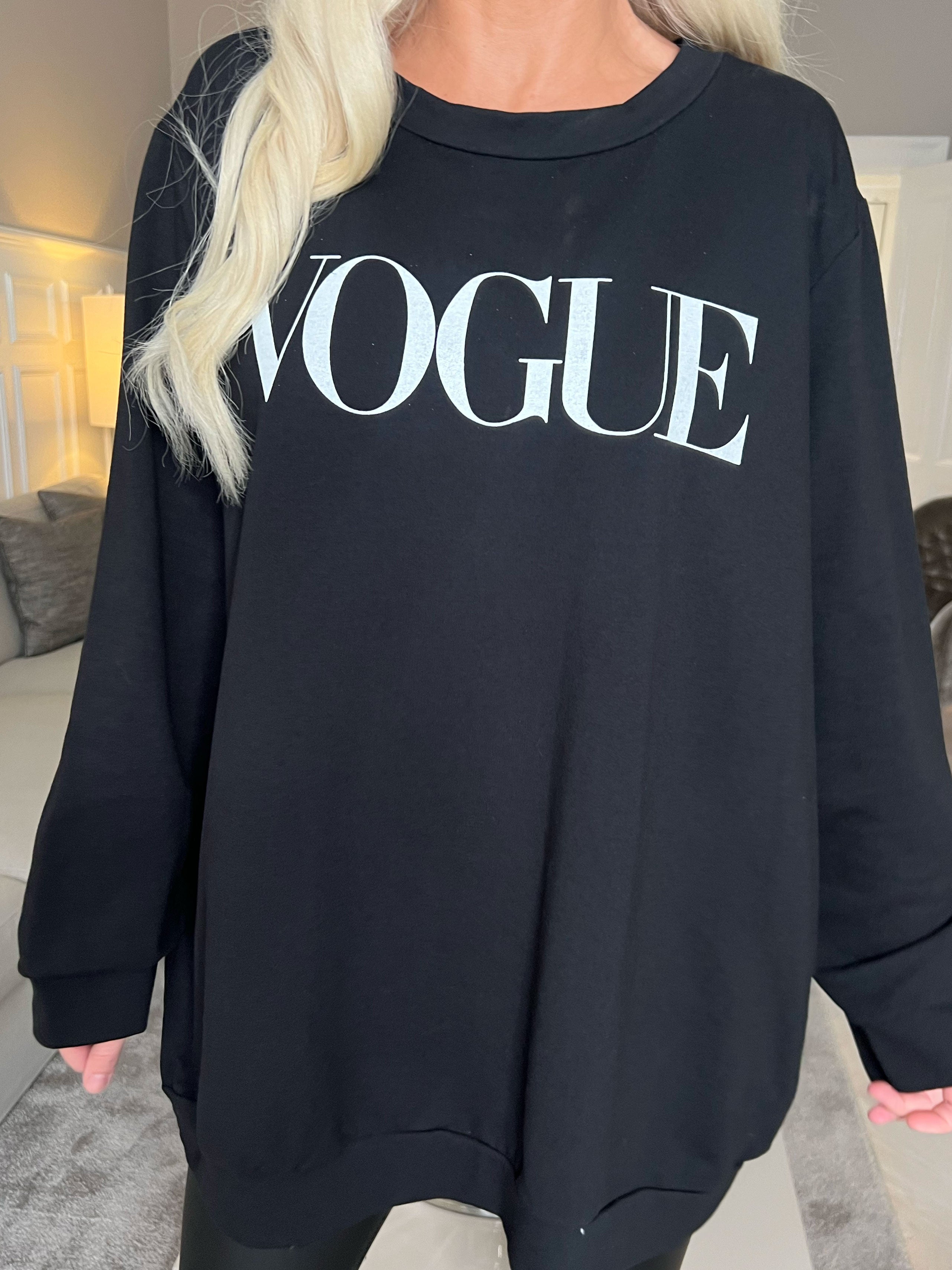 Abena - Sweatshirt med vogue stående på brystet