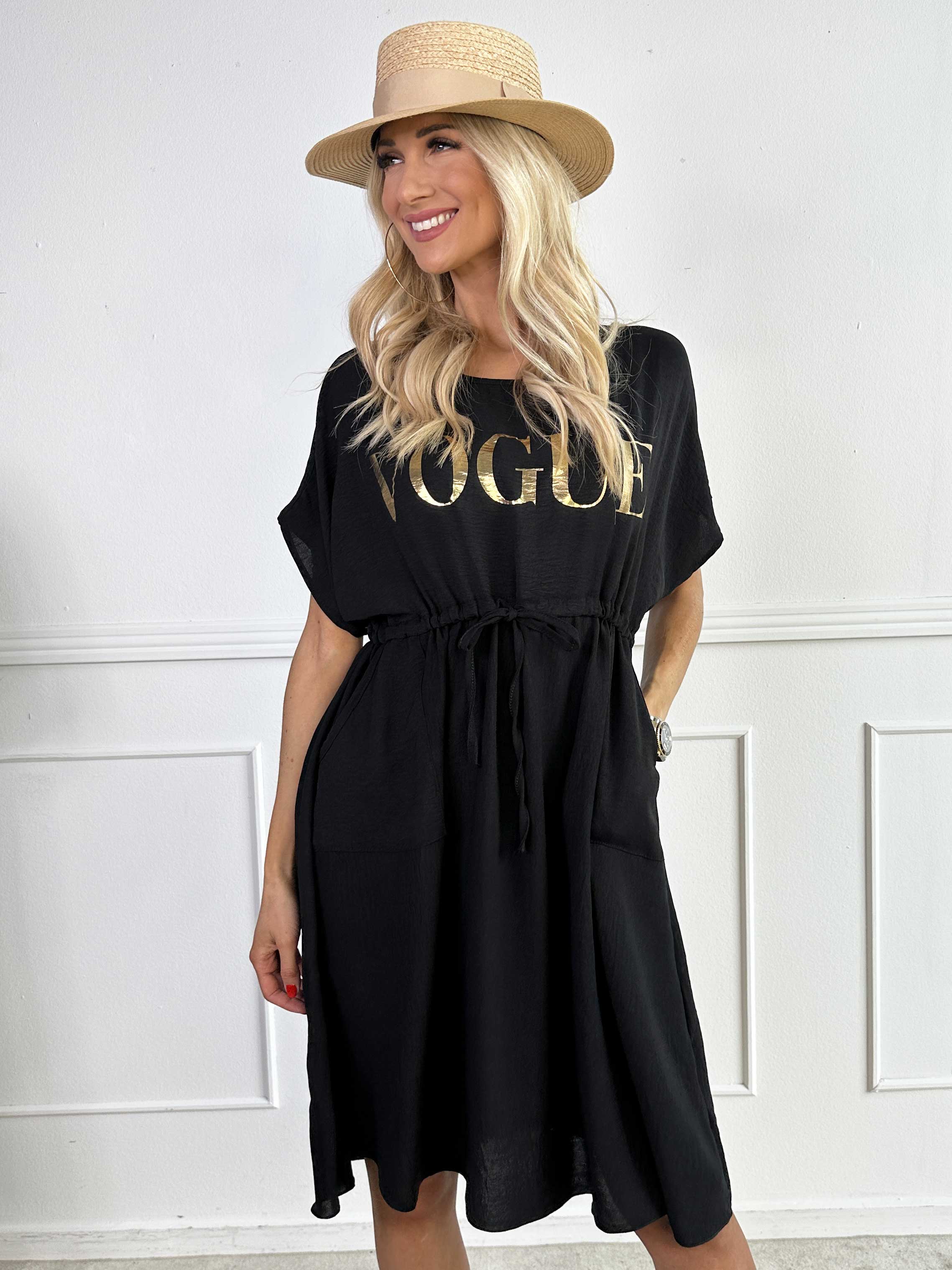 Ada - Sød kjole med vogue henover brystet