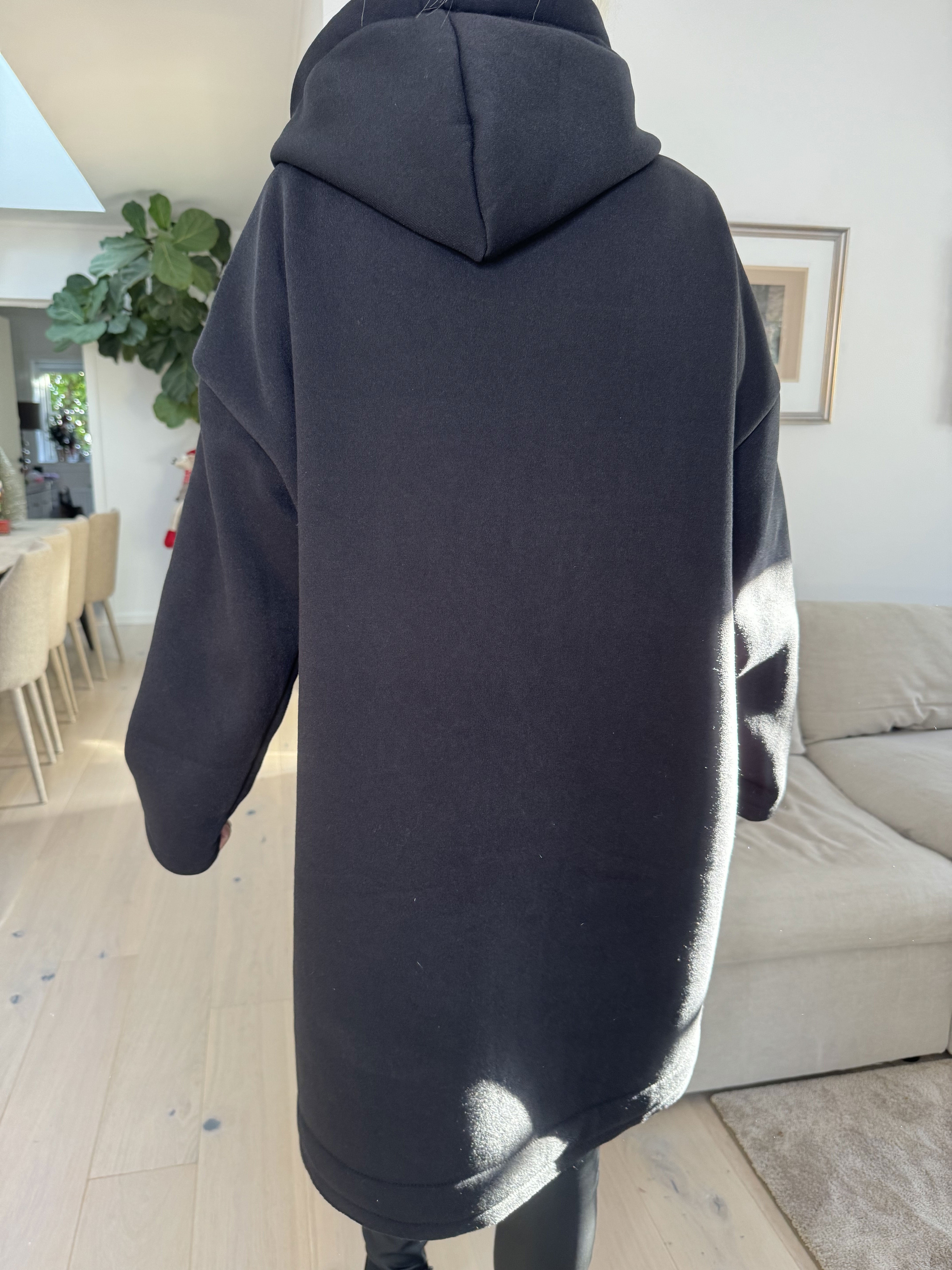 Adea - Blød hoodie med lynlås og similisten