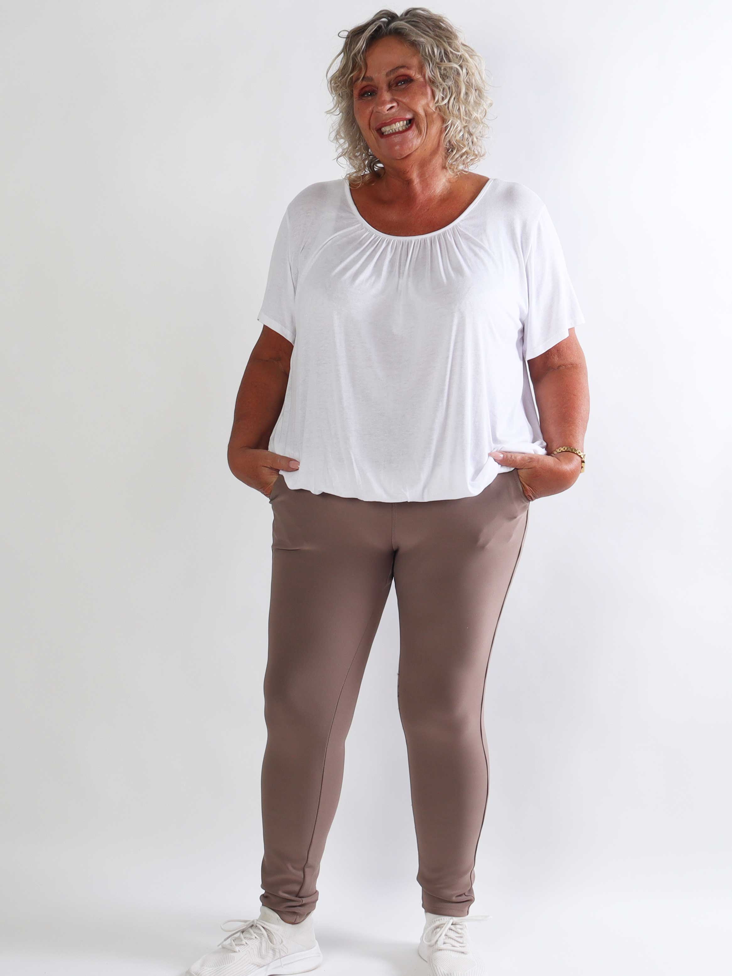 Agacia - Bløde og elastiske leggings med elegante similisten-spænder i siden