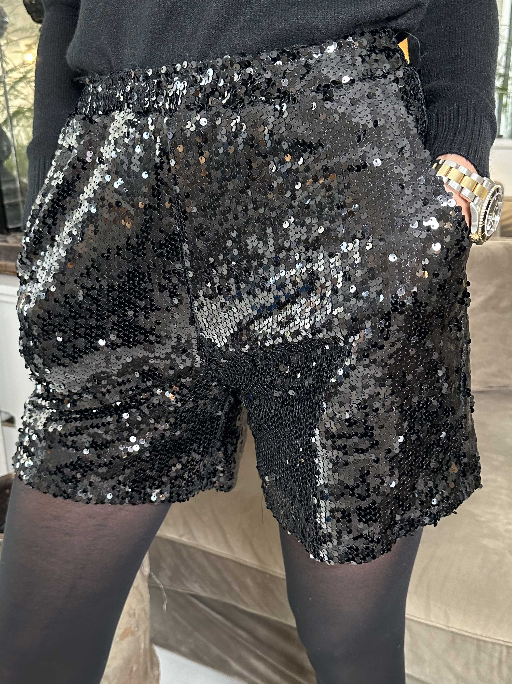 Agnes - Sorte shorts med pailletter
